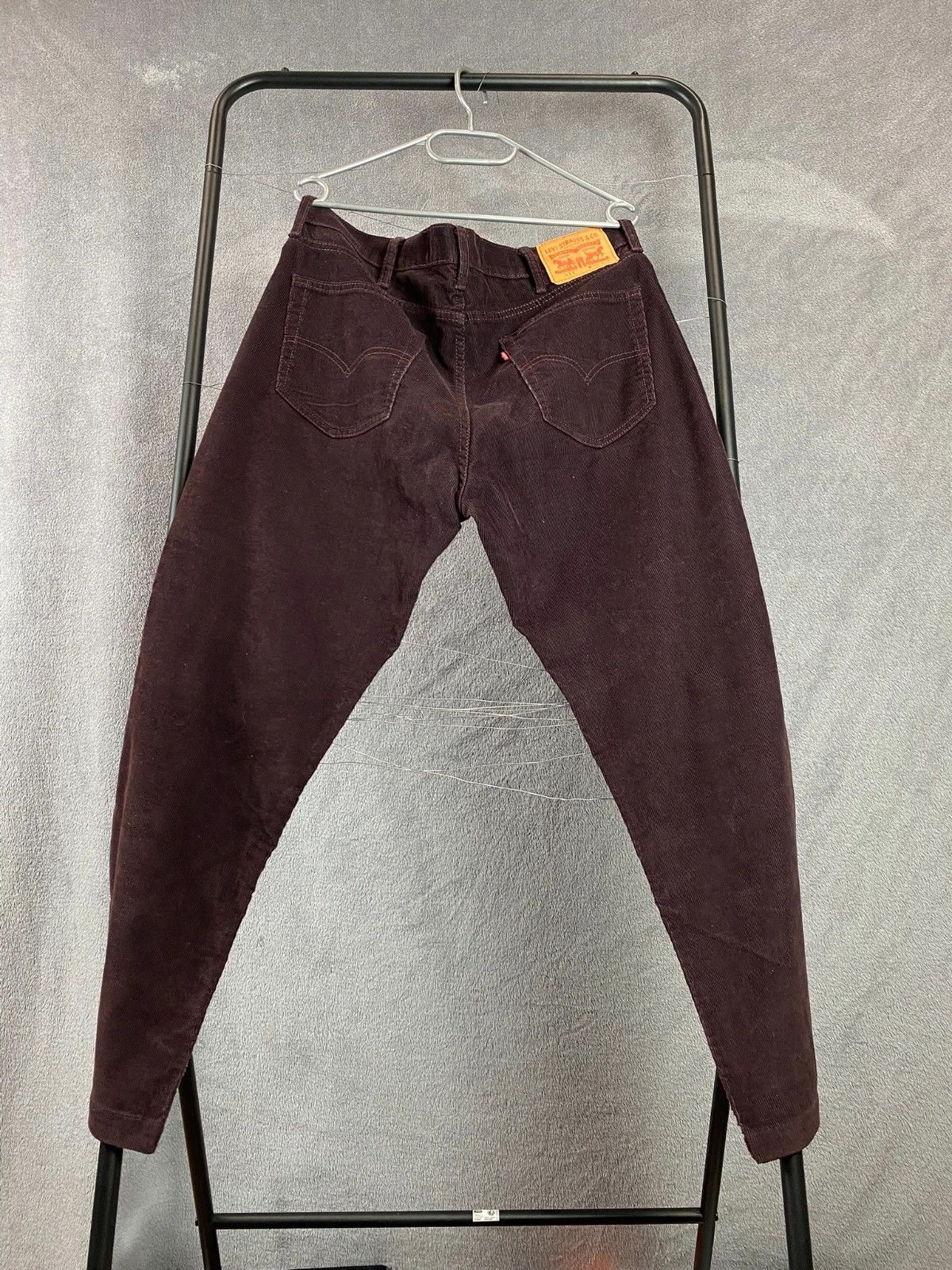 Levi's Levi’s Corduroy Pants Burgundy Straight Leg 38/30 Size US 38 / EU 54 - 2 Thumbnail