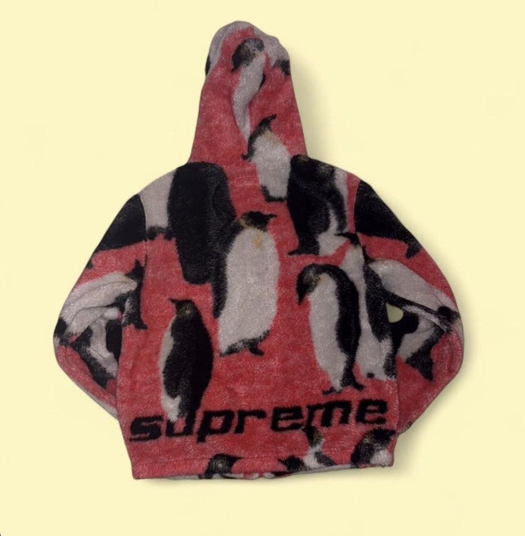 Supreme Penguin hooded fleece “pink” Size US M / EU 48-50 / 2 - 2 Thumbnail