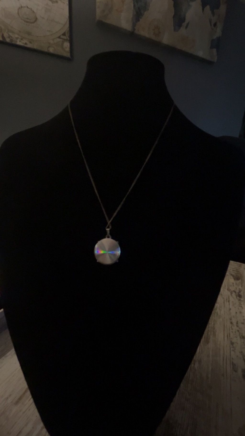 Other Unbranded Silver Iridescent Pendant Necklace One Size Size ONE SIZE - 3 Thumbnail