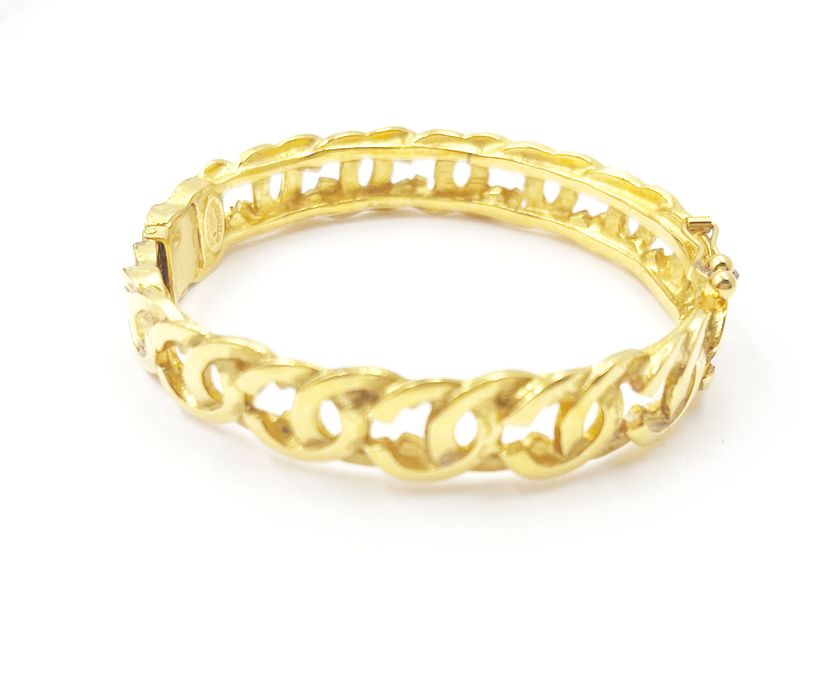 chanel gold bangle bracelet