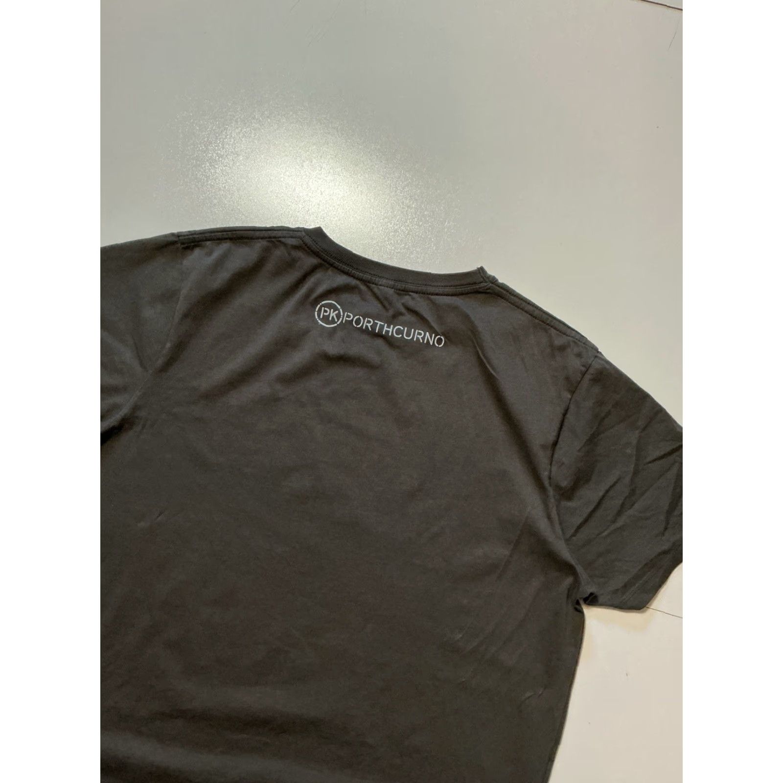 Vintage VINTAGE PK Porthcurno Museum Global Communications Electric Octopus Graphic T-Shirt Sz.L Mens Gray L Earth Positive Shirt Size US L / EU 52-54 / 3 - 4 Thumbnail