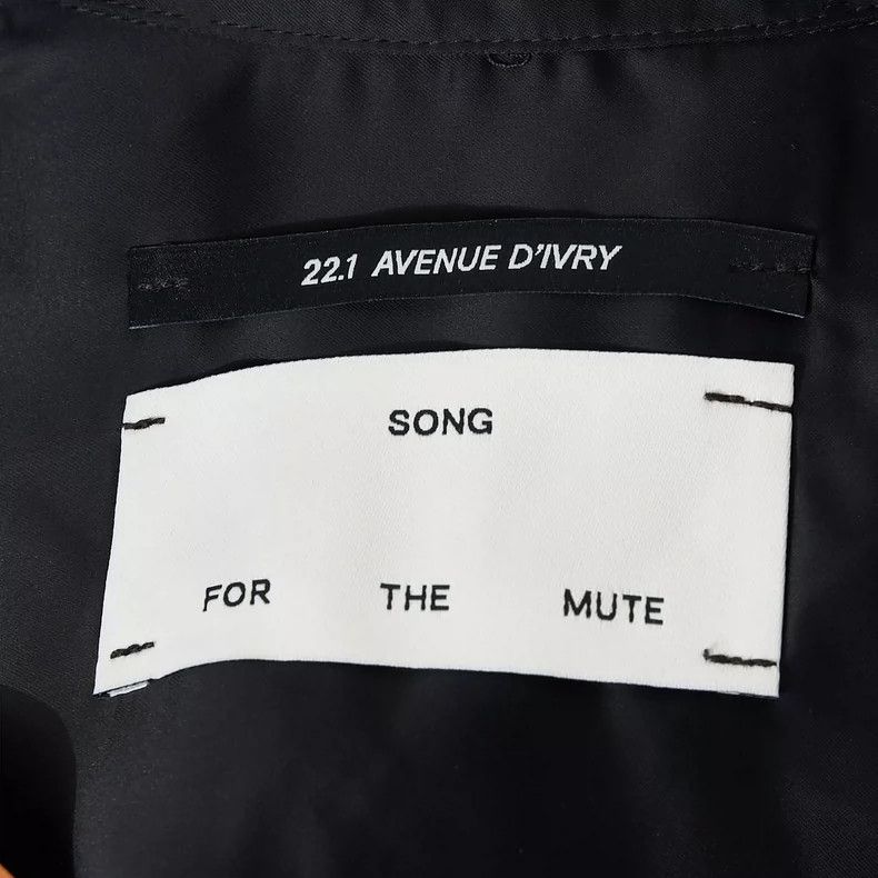 Song For The Mute Song For The Mute Color-blocked satin short-sleeved shirt Size US M / EU 48-50 / 2 - 5 Thumbnail
