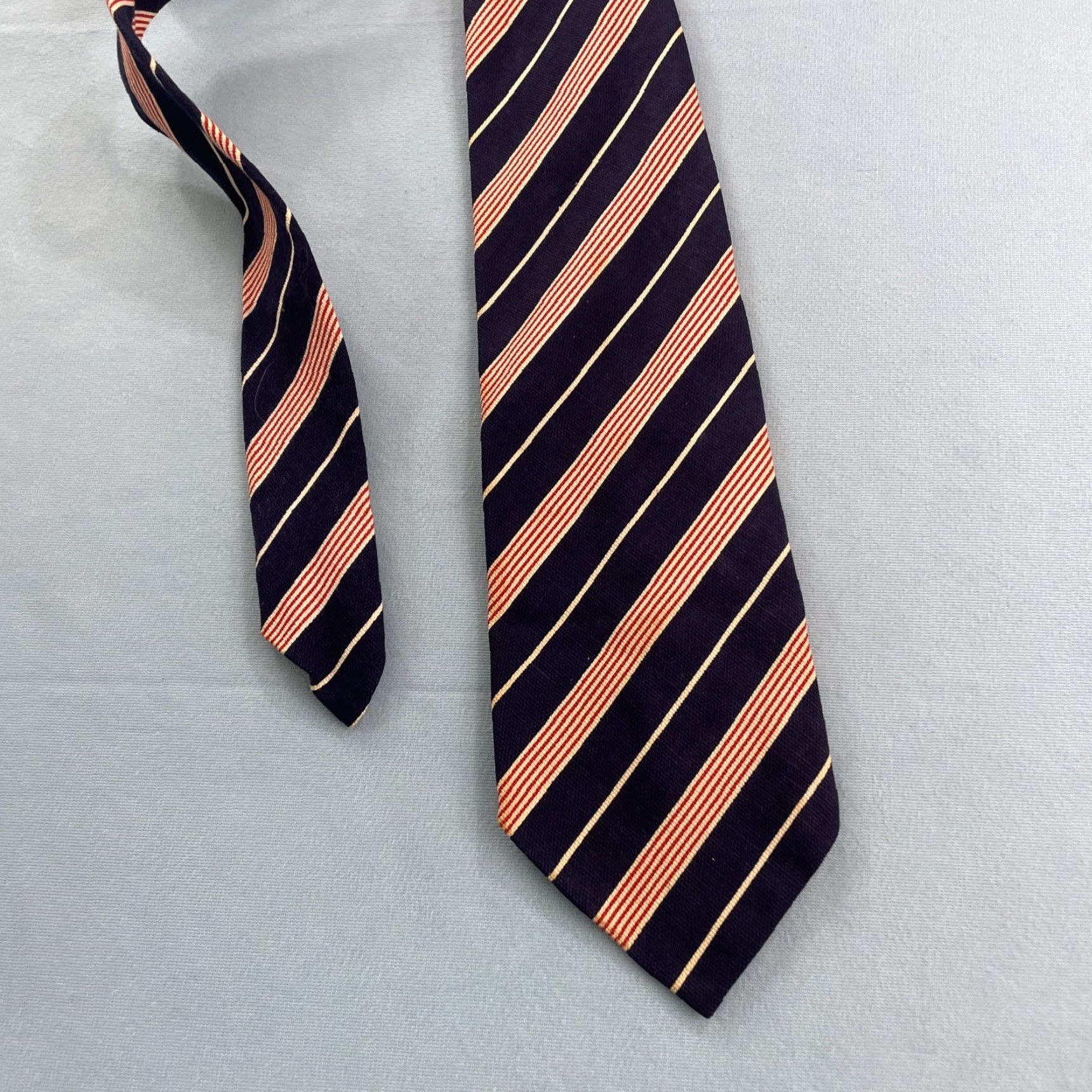 Vintage VINTAGE Red White Blue Tie Woven Necktie Repp Striped American Regimental 4x57 Stain Capsule Wide Necktie Men Tie Size ONE SIZE - 2 Thumbnail