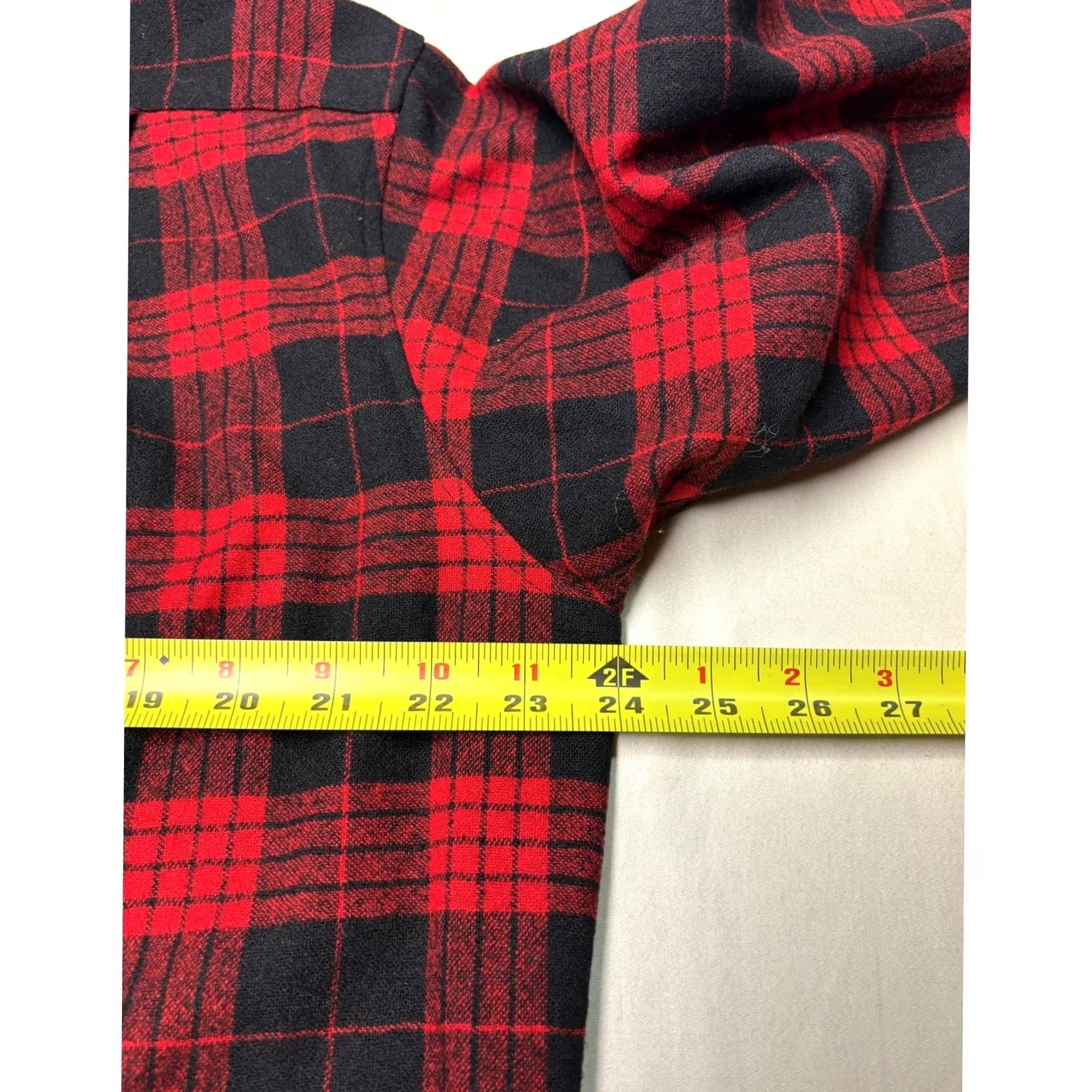 Pendleton VINTAGE Pendleton Board Shirt Mens XL Red Black Buffalo Plaid Wool Flannel Button-Up - USA Made Size US XL / EU 56 / 4 - 7 Thumbnail
