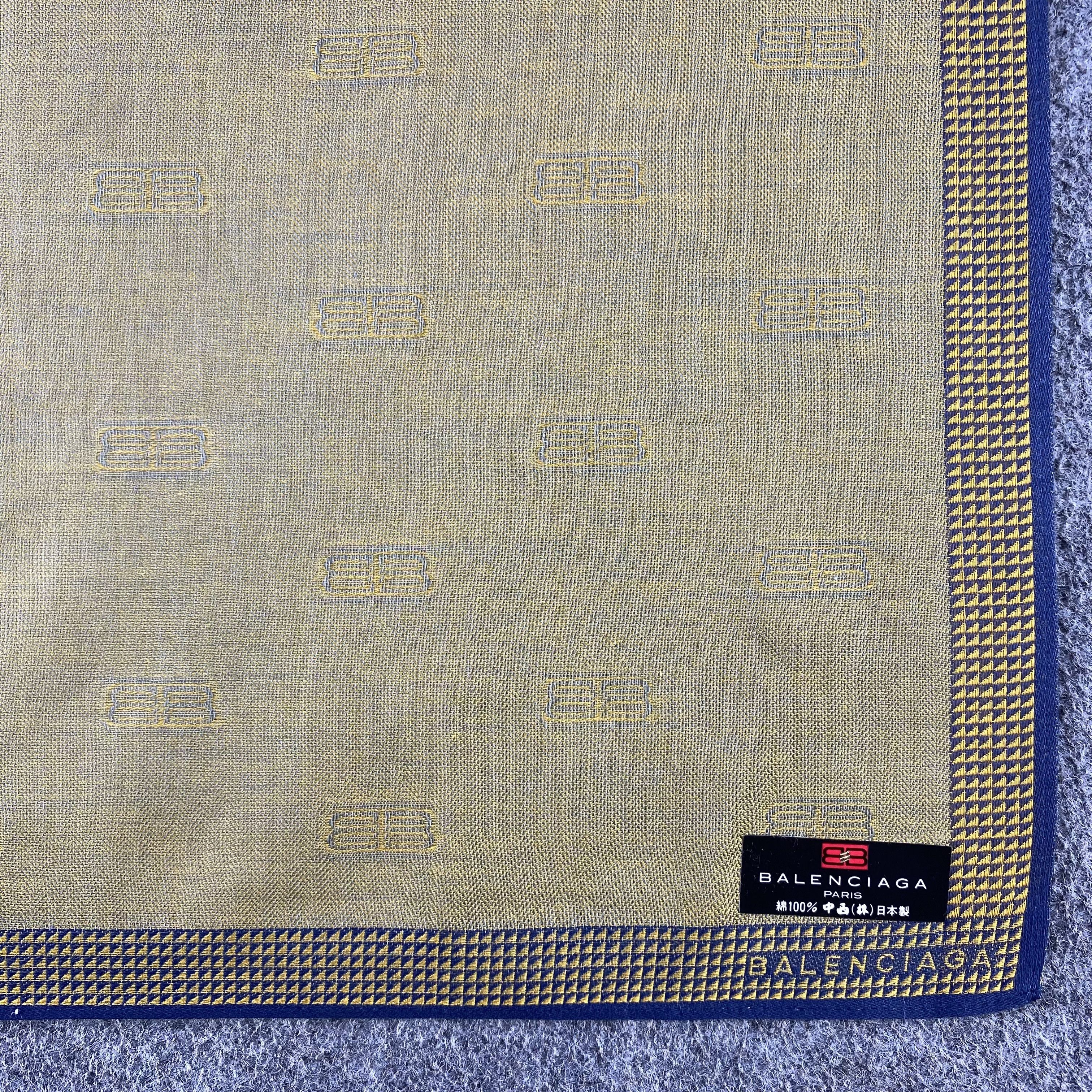 Vintage Balenciaga Handkerchief/Neckerchief/Bandana HC606 Size ONE SIZE - 3 Thumbnail