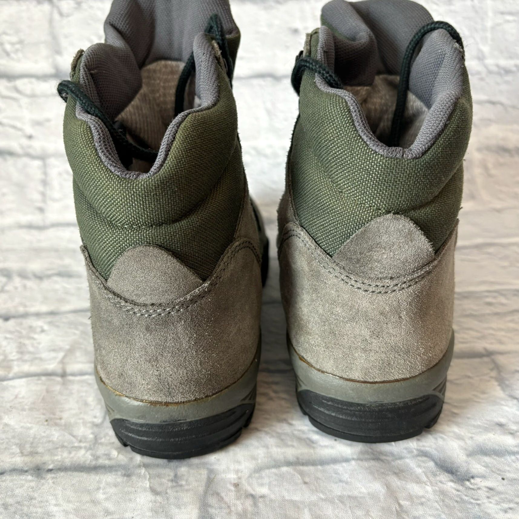 Vasque VINTAGE Vasque Boot Women’s Size 7 Alpha GTX Gore-Tex Hiking Leather Brown/green GoreTex Breathable Lace Up Boots Womens 7 Size US 7 / IT 37 - 5 Thumbnail