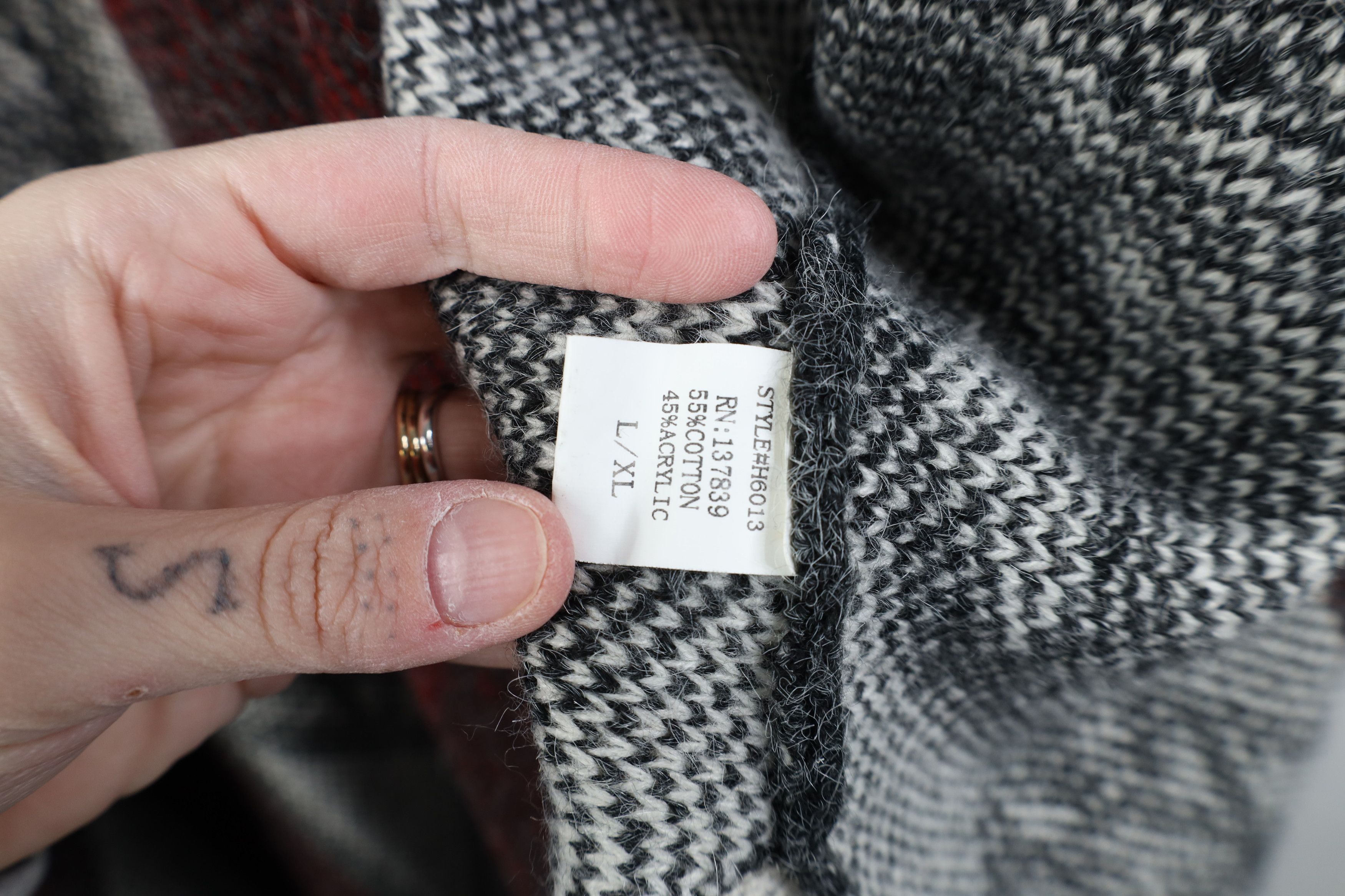 Vintage Vintage Y2K Babydoll Fringed Knit Blanket Cardigan Sweater Size L / US 10 / IT 46 - 11 Thumbnail
