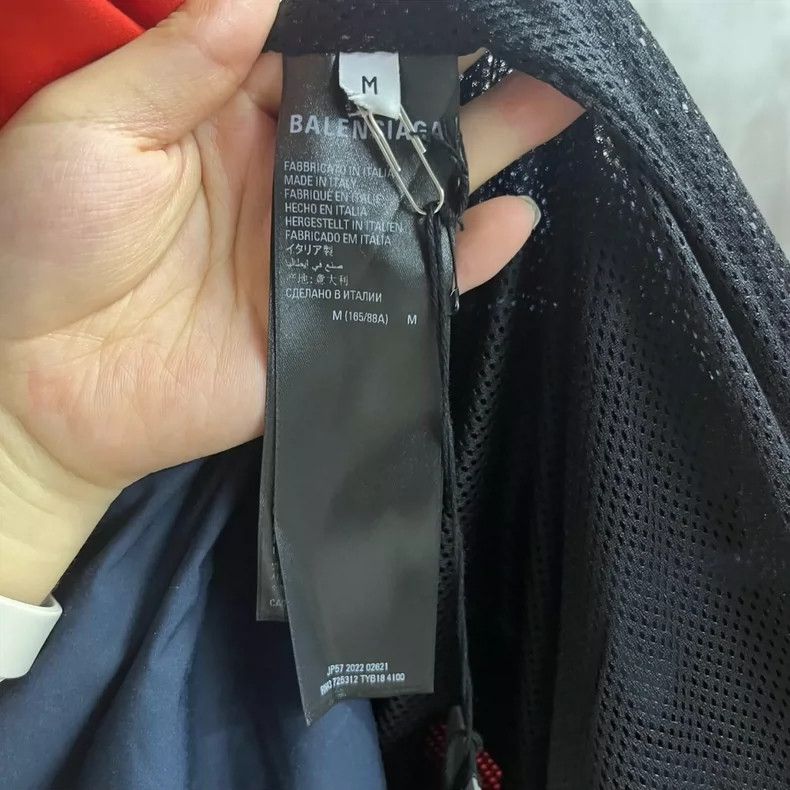 Balenciaga Balenciaga Black and red contrast Logo printed zippered ja Size US M / EU 48-50 / 2 - 3 Thumbnail