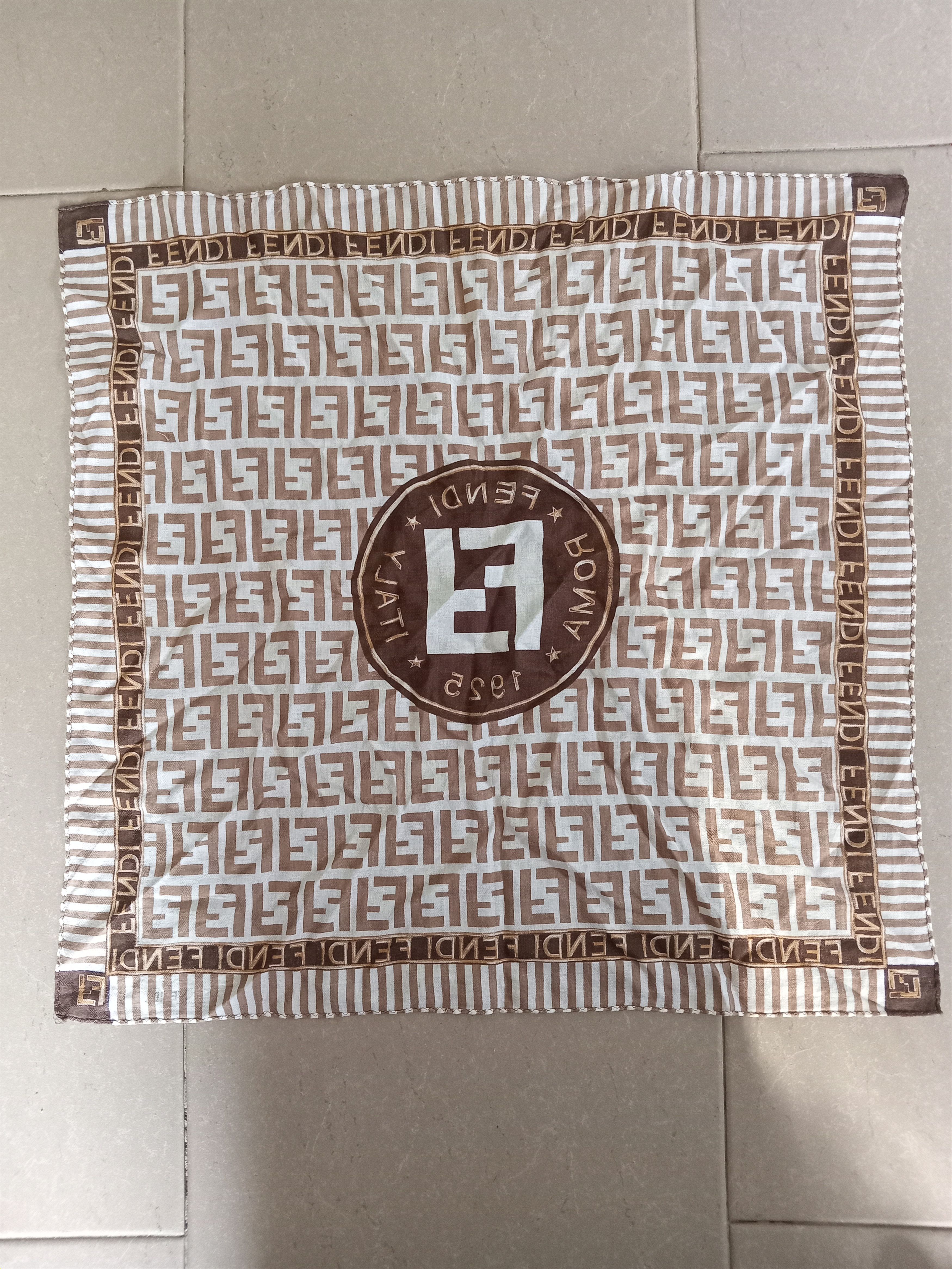 Fendi Fendi FullPrint Handkerchief Size ONE SIZE - 2 Thumbnail