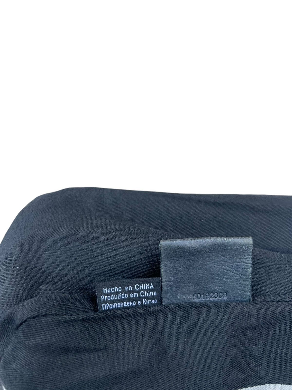 Hugo Boss × Leather Hugo Boss Fade Patina Leather Heavy Messenger Bag Size ONE SIZE - 24 Thumbnail