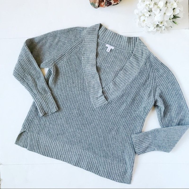 BP. BP. Gray Knit Deep Plunging V-Neck Long Sleeve Sweater XS Size XS / US 0-2 / IT 36-38 - 3 Thumbnail