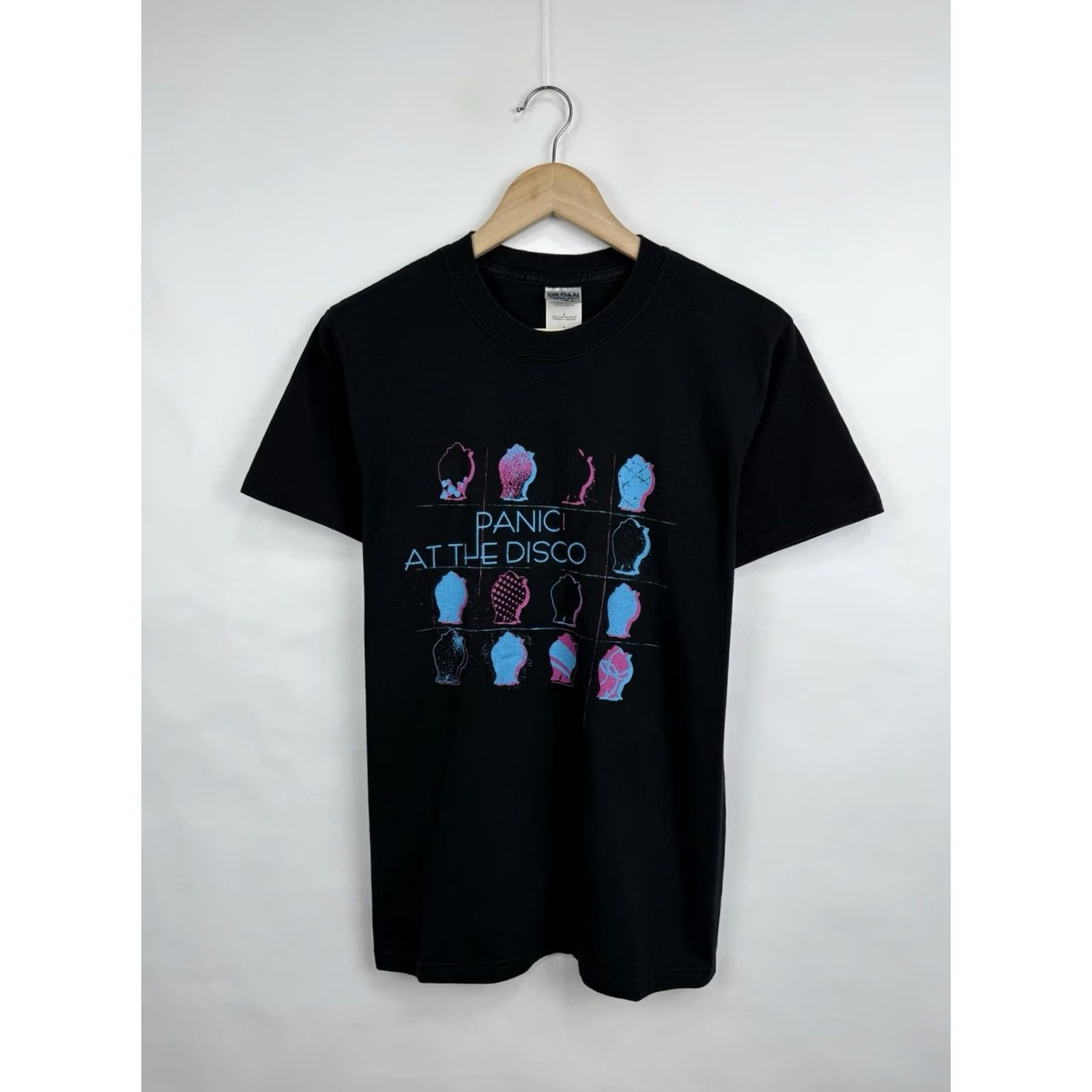 Gildan VINTAGE Panic At The Disco T-Shirt Retro Black S Mens Gildan Shirt Rare 90s Size US S / EU 44-46 / 1 - 3 Thumbnail