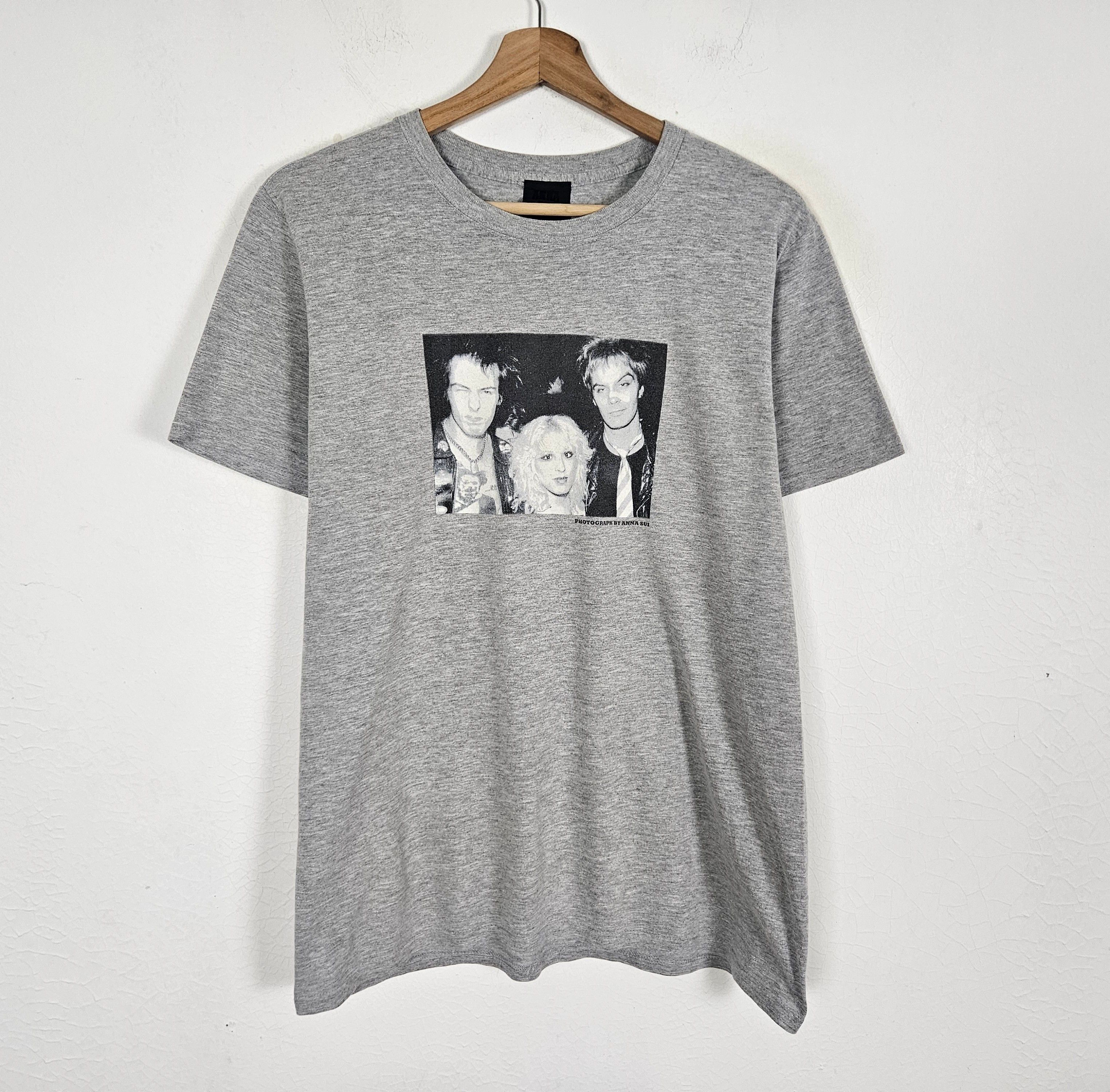Anna Sui Vintage 90s Anna Sui Sex pistols photo tee shirt Size US M / EU 48-50 / 2 - 4 Thumbnail
