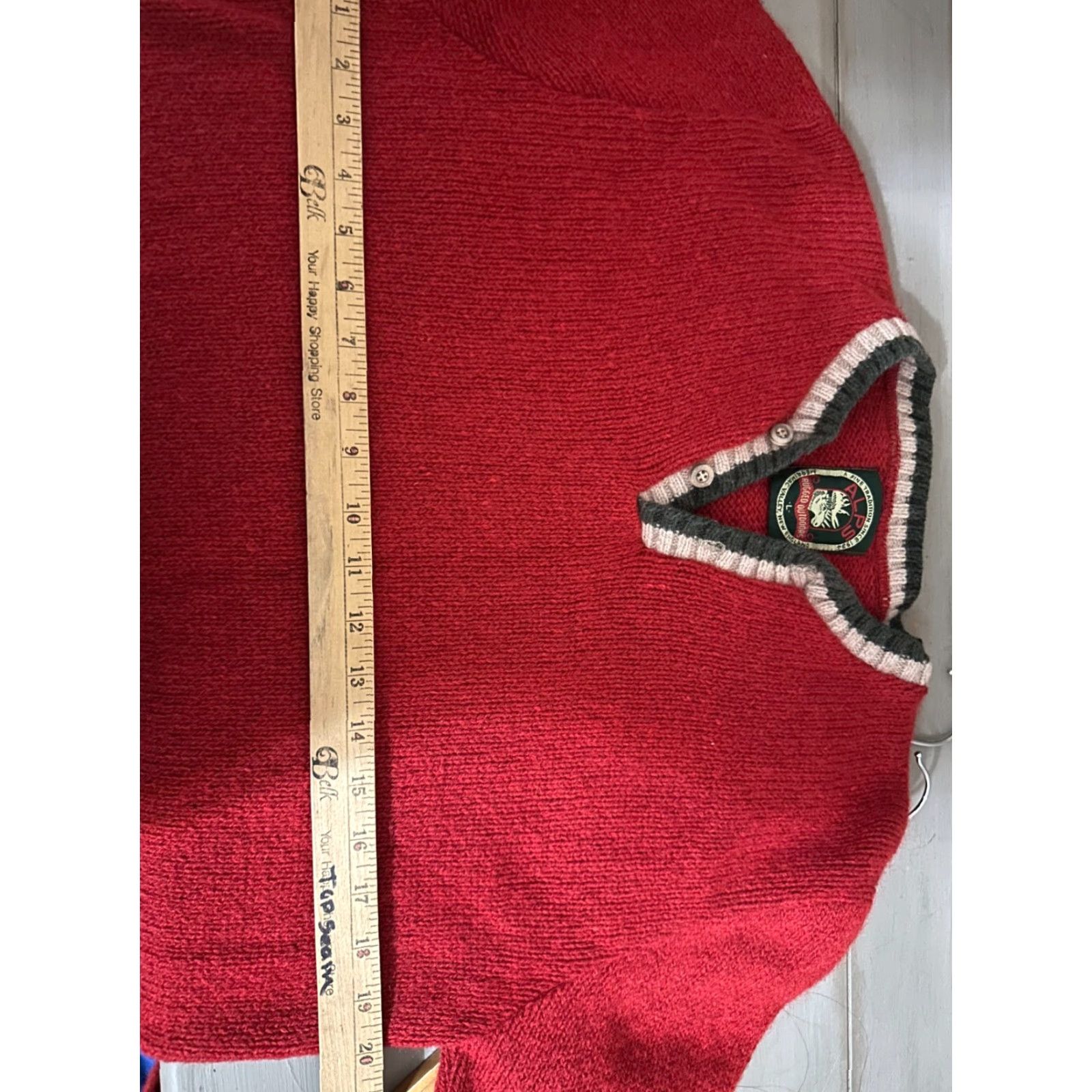 Vintage VINTAGE Alps Rugged Outdoors Sweater Henley Mens L Red USA Pattern Solid Open-Knit Long Sleeve Button Regular Adult Mens Size US L / EU 52-54 / 3 - 7 Thumbnail