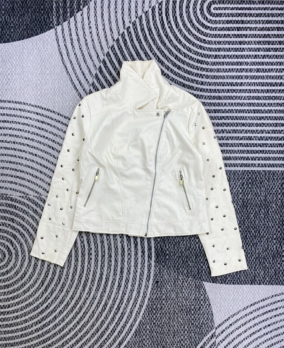 New Look Vintage New Look Studded White Leather Jacket Size M / US 6-8 / IT 42-44 - 6 Thumbnail