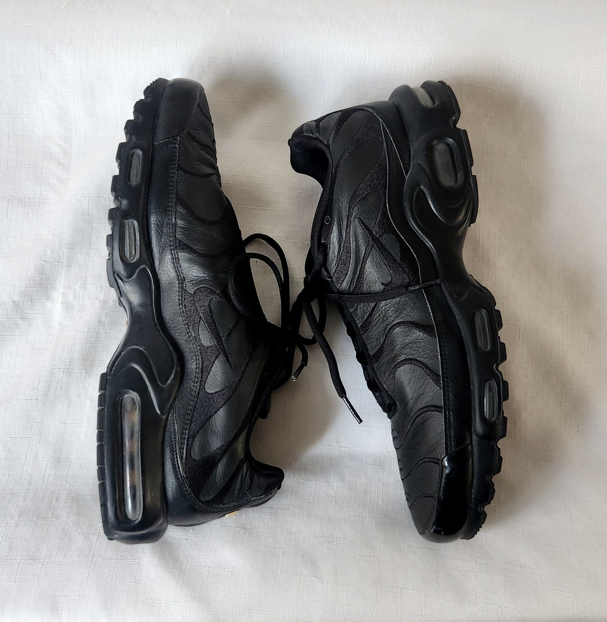 Nike Nike Air Max Plus TN Triple Black Leather Men’s 13 Size US 13 / EU 46 - 4 Thumbnail