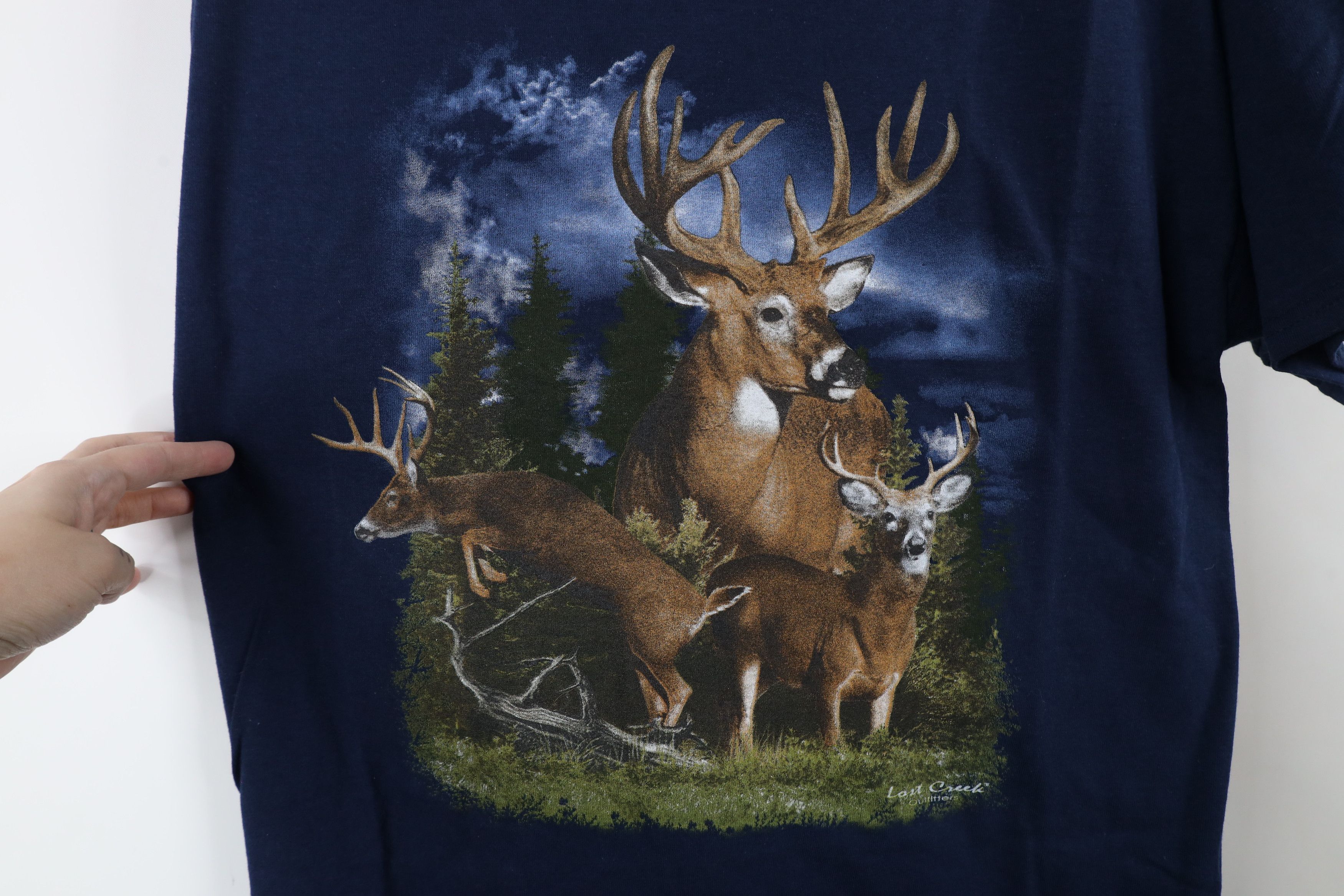 Vintage Vintage 90s Streetwear Nature Deer Buck Short Sleeve T-Shirt Size US L / EU 52-54 / 3 - 4 Thumbnail