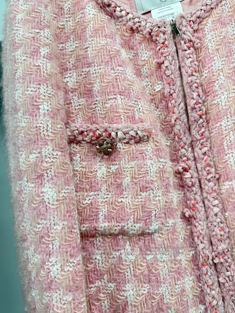 Chanel Chanel Supermarket series pink tweed jacket Size XS / US 0-2 / IT 36-38 - 2 Thumbnail