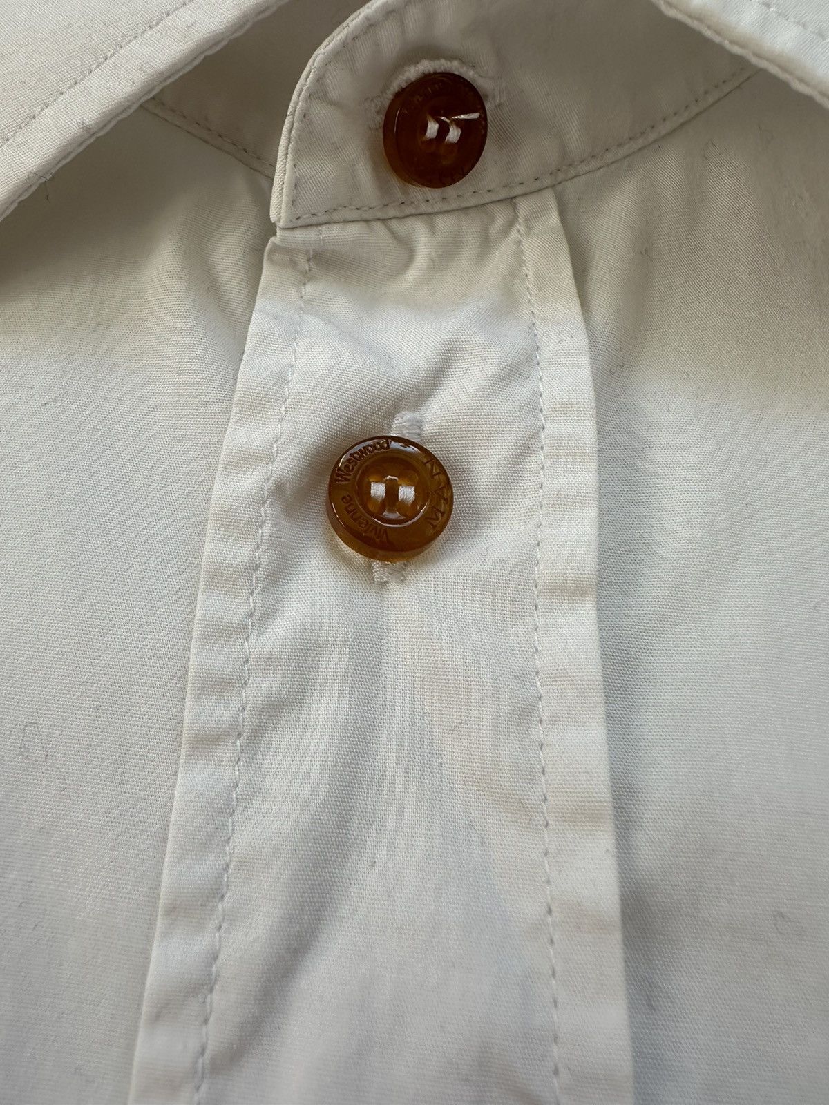 Vivienne Westwood Vintage Vivienne Westwood White Classic Buttons Shirt Size US L / EU 52-54 / 3 - 4 Thumbnail