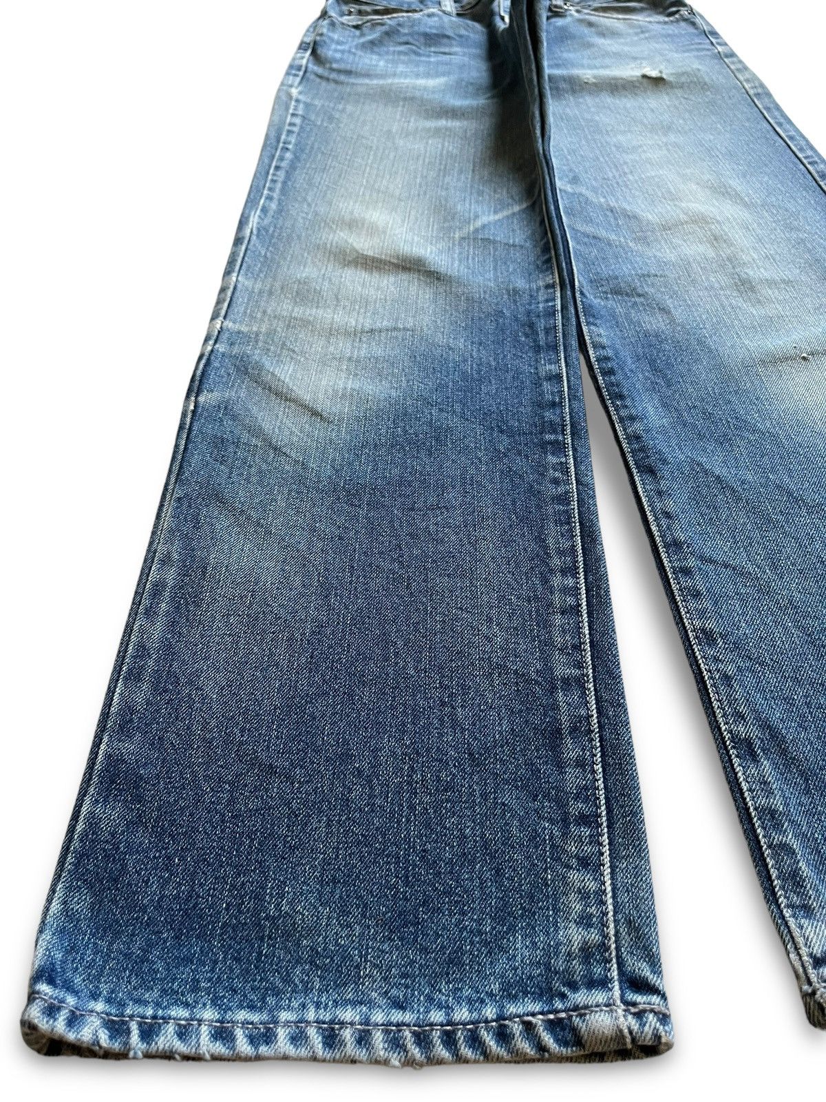 Uniqlo SALES🔥Vintage Uniqlo Faded Wash Style Distress Loose Jeans Size US 31 - 6 Thumbnail