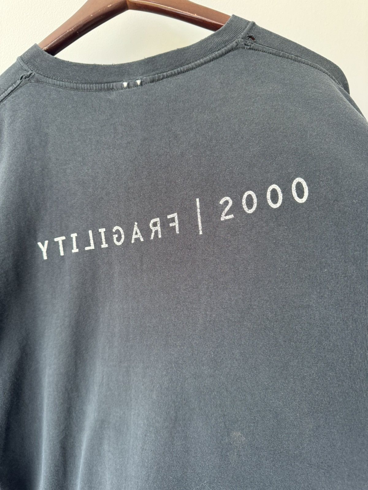 Vintage VINTAGE NINE INCH NAILS 2000 FRAGILITY TOUR T SHIRT Size US XL / EU 56 / 4 - 5 Thumbnail