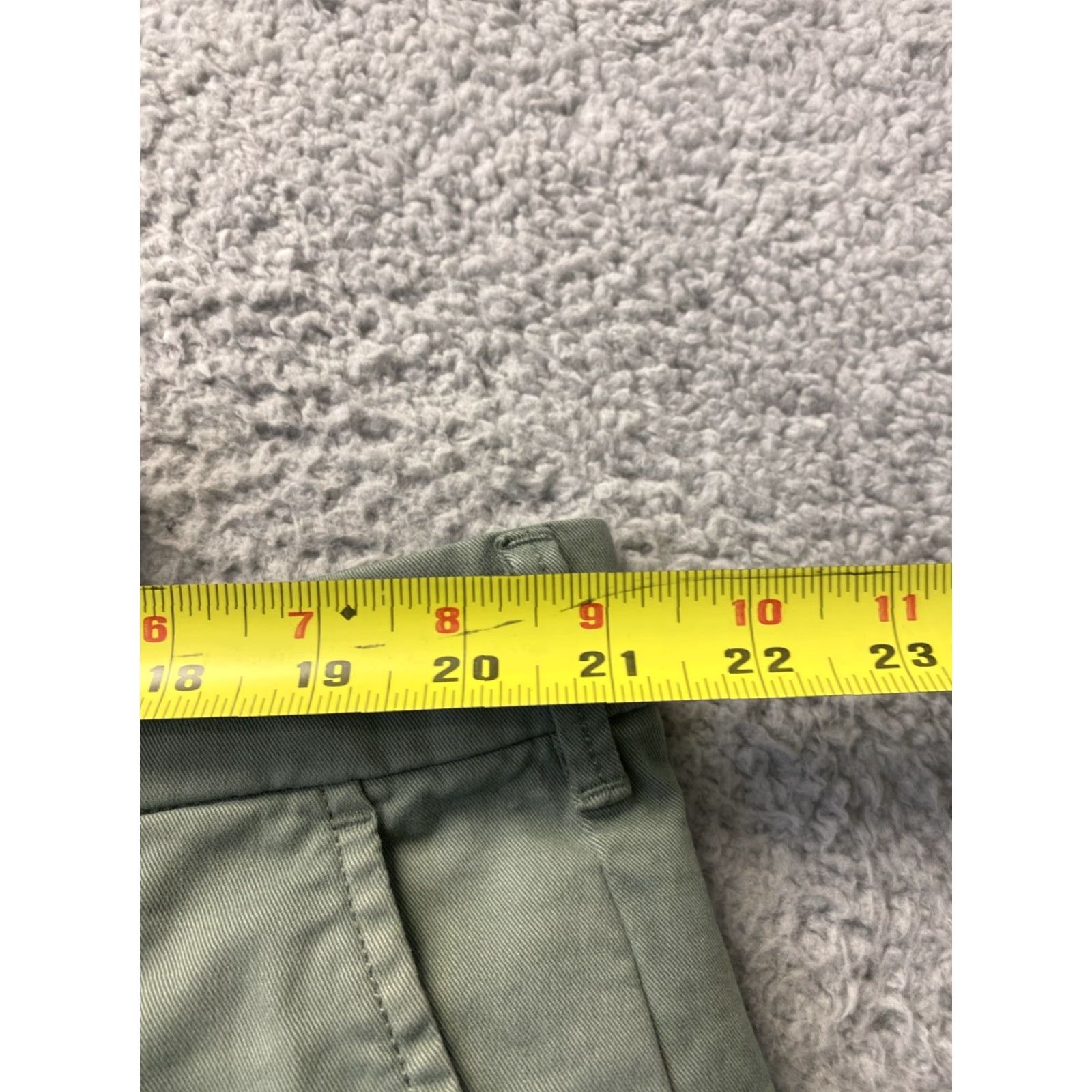 Gap Gap Men Chino Shorts 42 Green Flat Front Casual 12-Inch Fall Spring Summer Winter Size US 42 / EU 58 - 3 Thumbnail