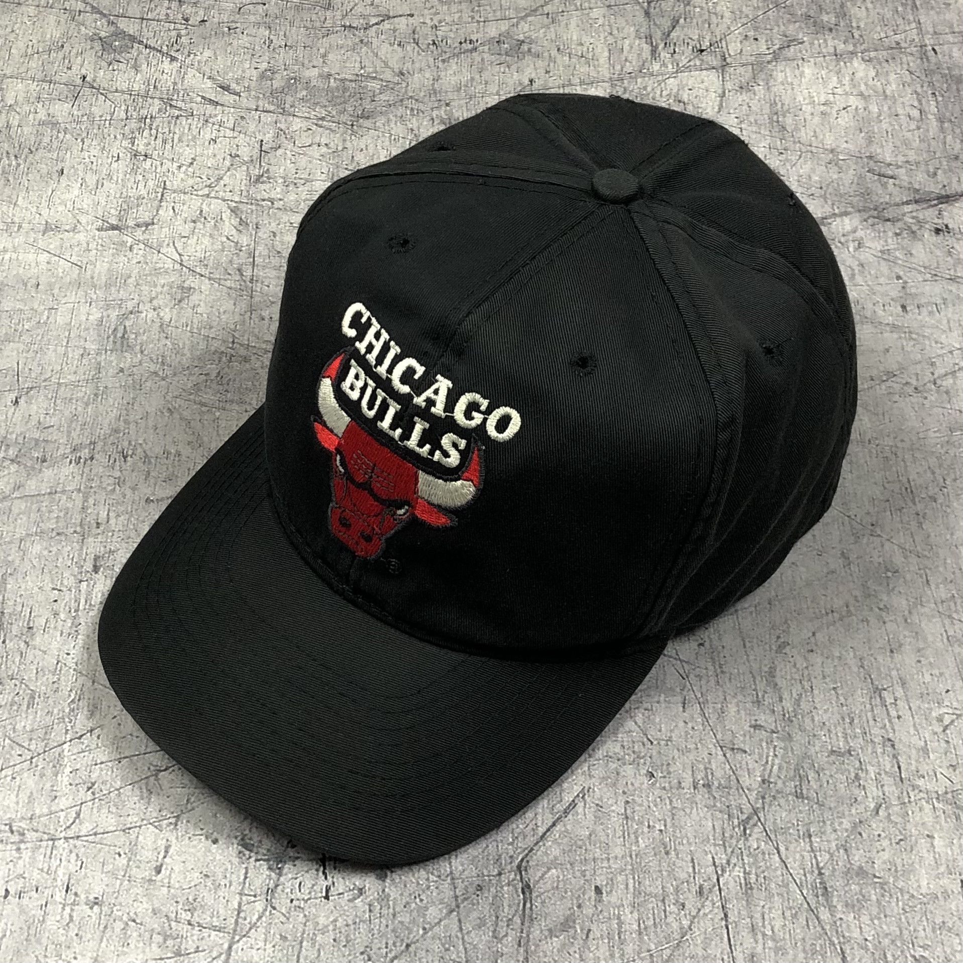 NBA Vintage 90s NBA Chicago Bulls Cap Size ONE SIZE - 2 Thumbnail