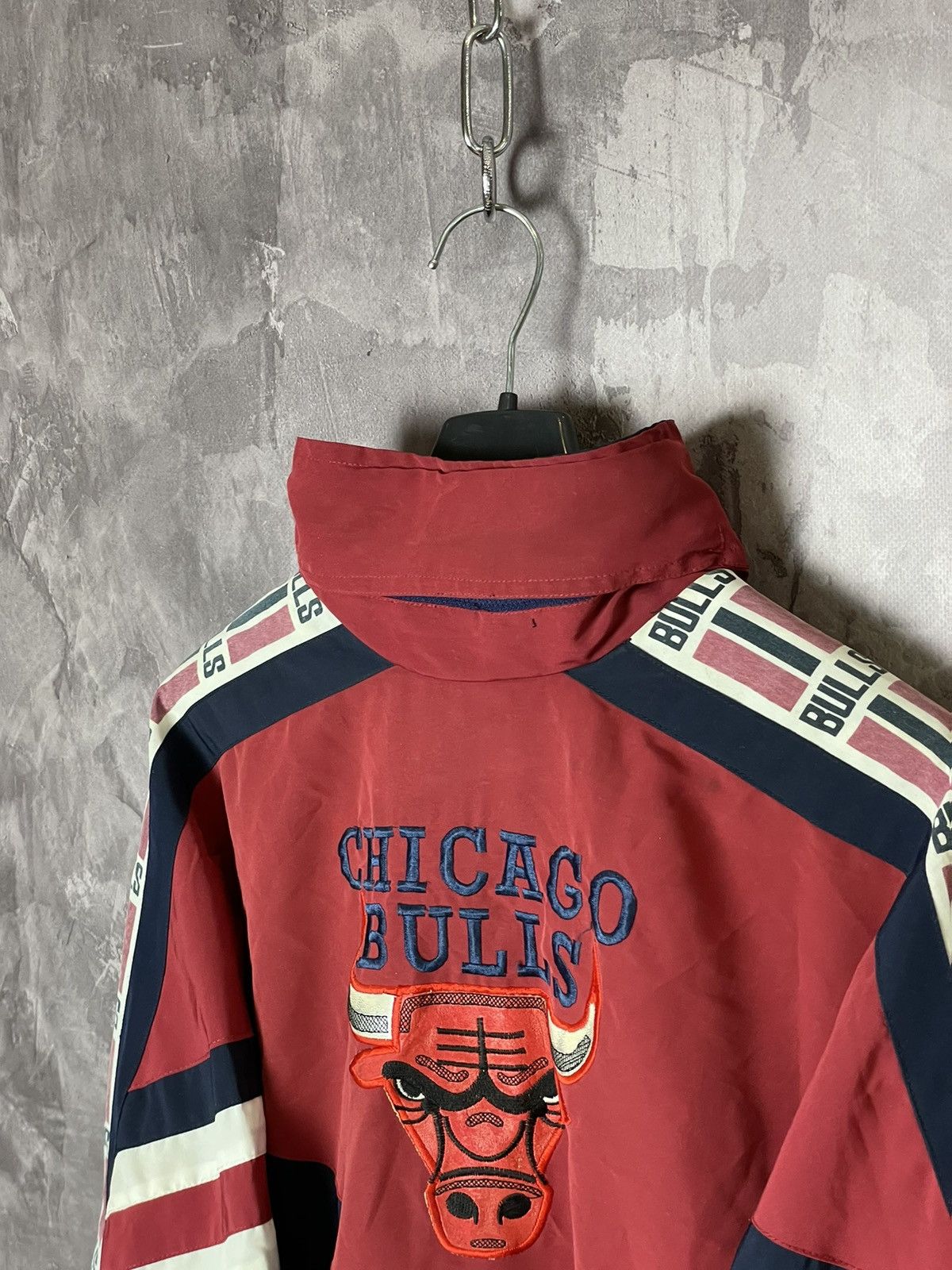 NBA × Vintage Vintage Chicago Bulls NBA Jacket like Lakers Hornets Bills Size US L / EU 52-54 / 3 - 9 Thumbnail