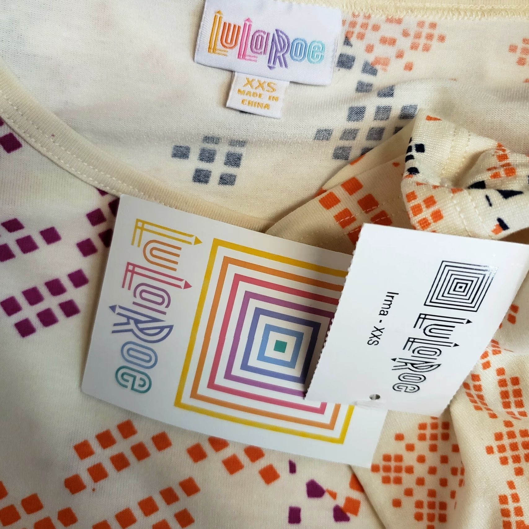 Vintage LuLaRoe Irma Top 2XS Womens Orange Cream Geometric Short Sleeve T-Shirt Tunic Casual Pullover NS Size XXS / US 00 / IT 34 - 4 Thumbnail