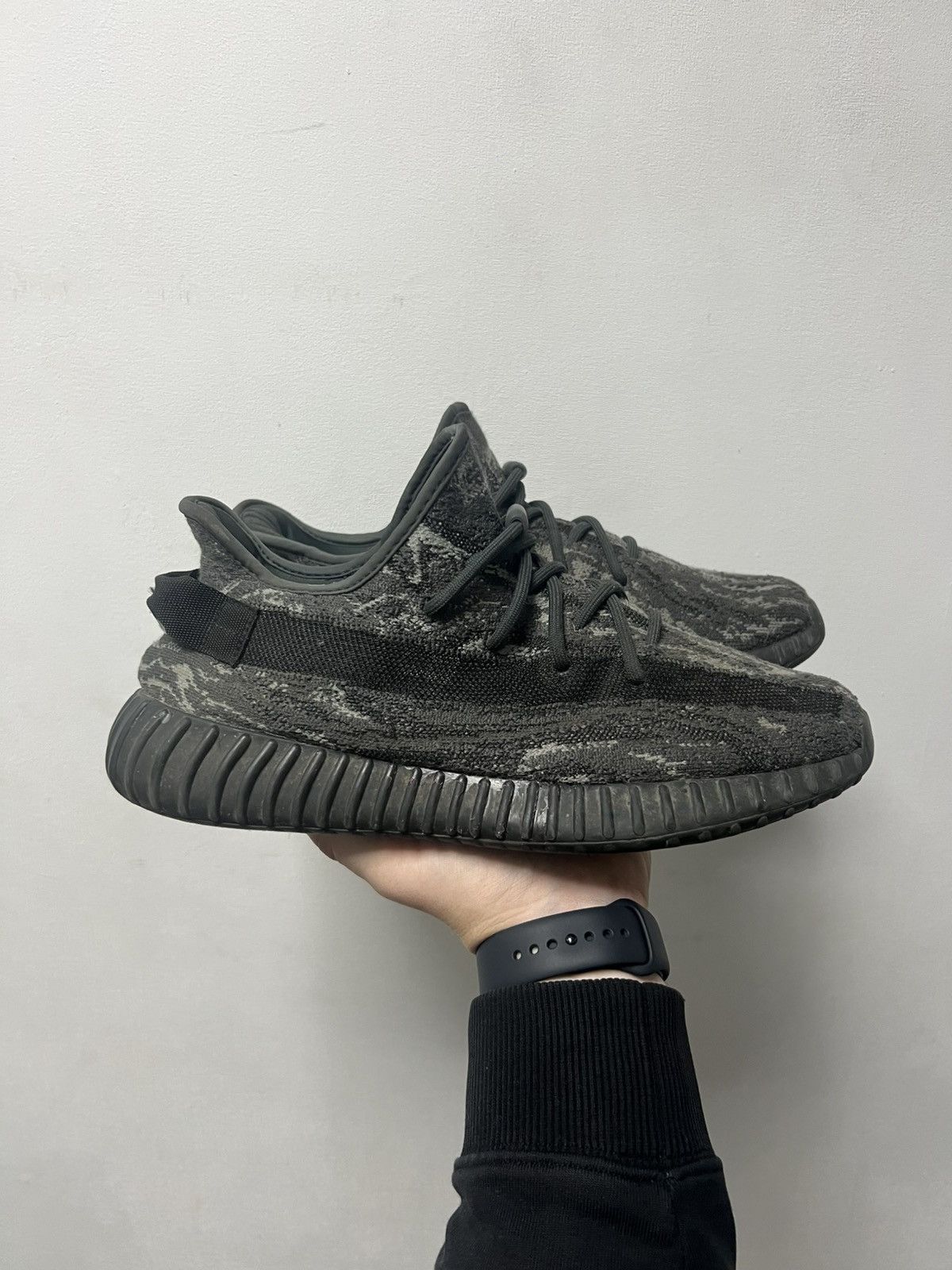 Adidas adidas Yeezy Boost 350 V2 Moonrock Size 44 Size US 11 / EU 44 - 2 Thumbnail