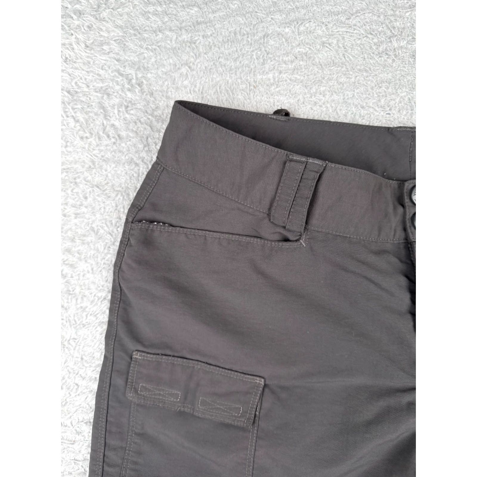 The North Face The North Face Women's Cargo Shorts Size 10 Gray Nylon Hiking Activewear 30x6 Size 32" / US 10 / IT 46 - 4 Thumbnail