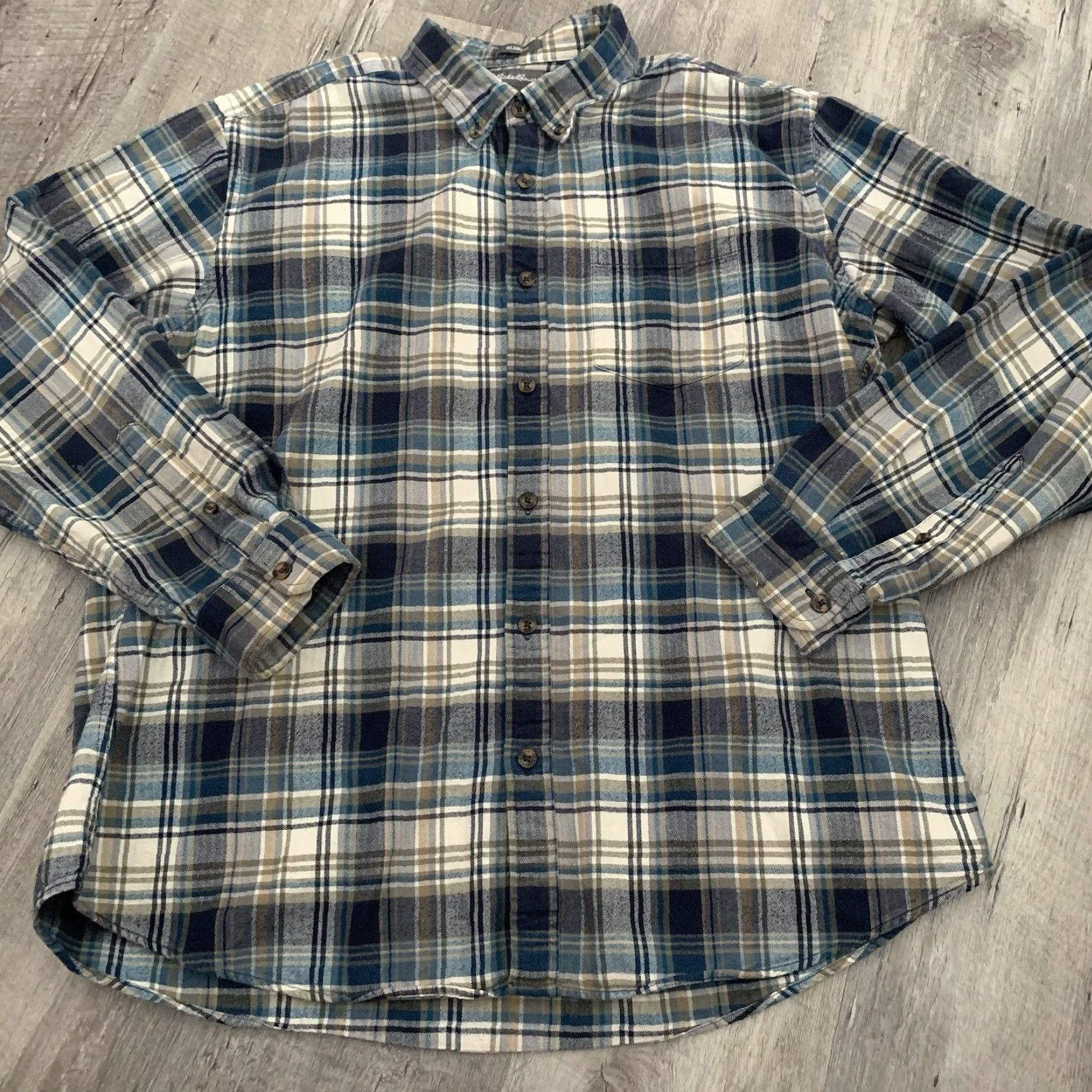 Eddie Bauer Eddie Bauer Shirt Mens Large Flannel Blue Cream Plaid Button-Up Collared Relaxed Casual Size US L / EU 52-54 / 3 - 6 Thumbnail