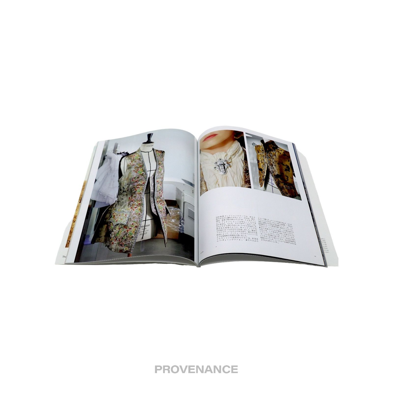 Louis Vuitton 🔴 Louis Vuitton - The Book #8 Size ONE SIZE - 7 Thumbnail