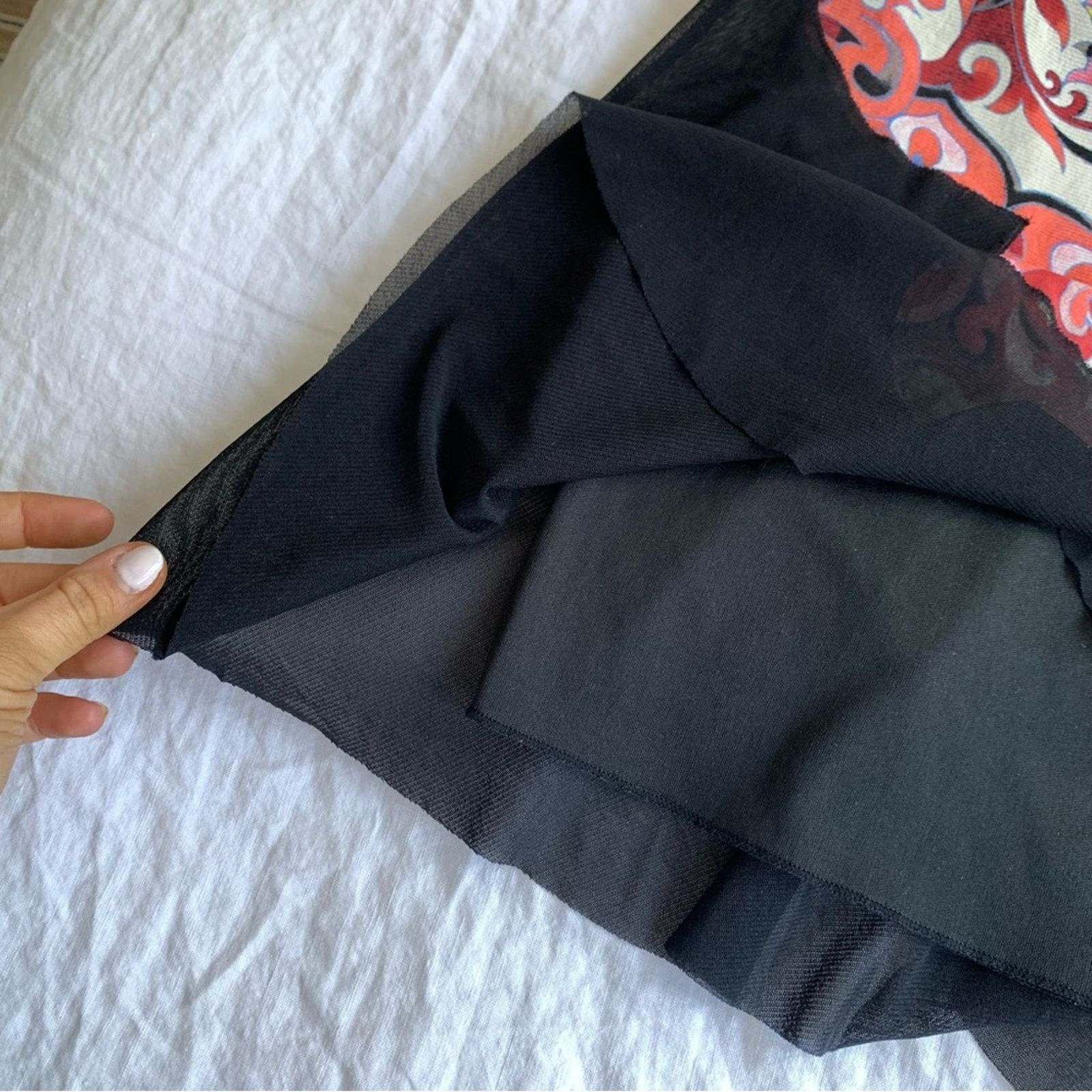 Vivienne Tam Vintage Vivienne Tam Mesh Black Print Knee Skirt 90s Y2K Size 27" / US 4 / IT 40 - 6 Thumbnail