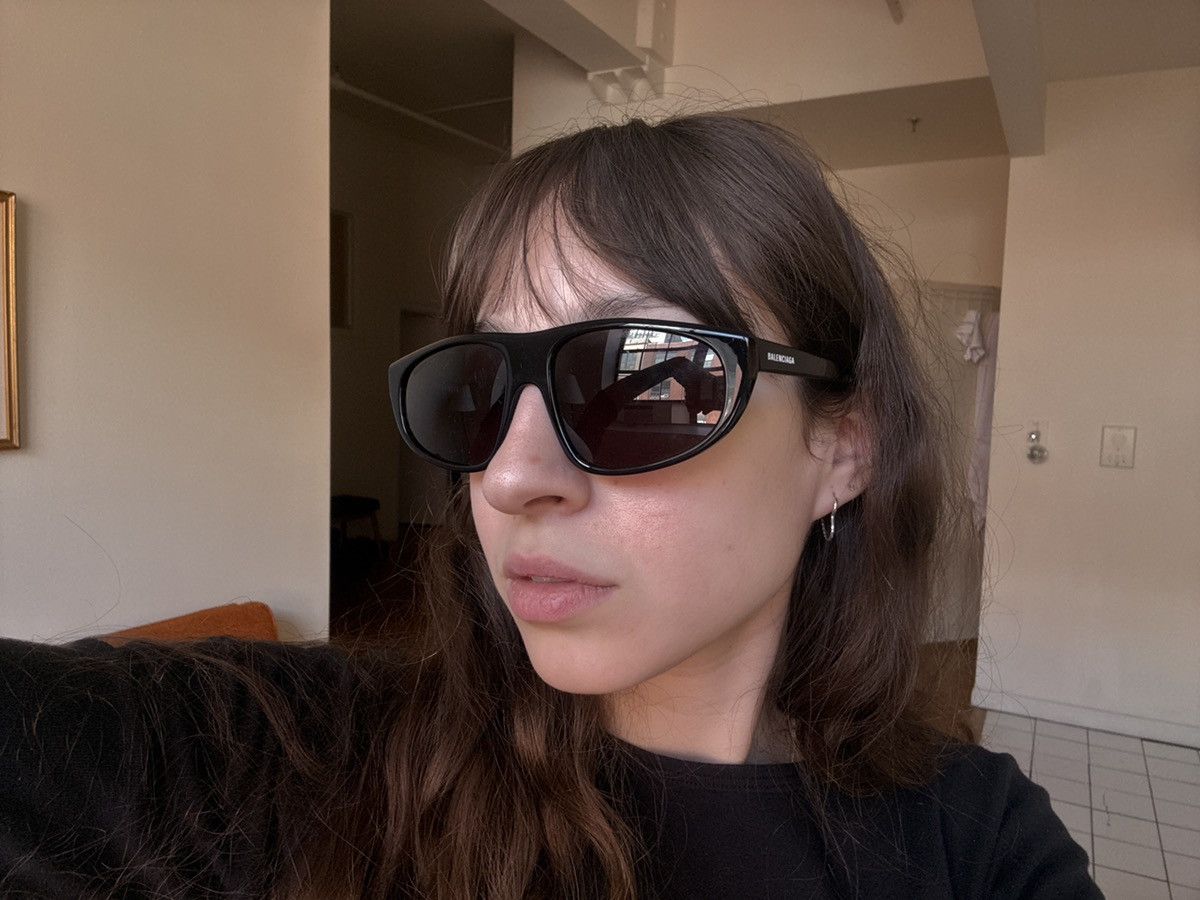 Balenciaga Balenciaga Shield Tinted Sunglasses Size ONE SIZE - 1 Thumbnail