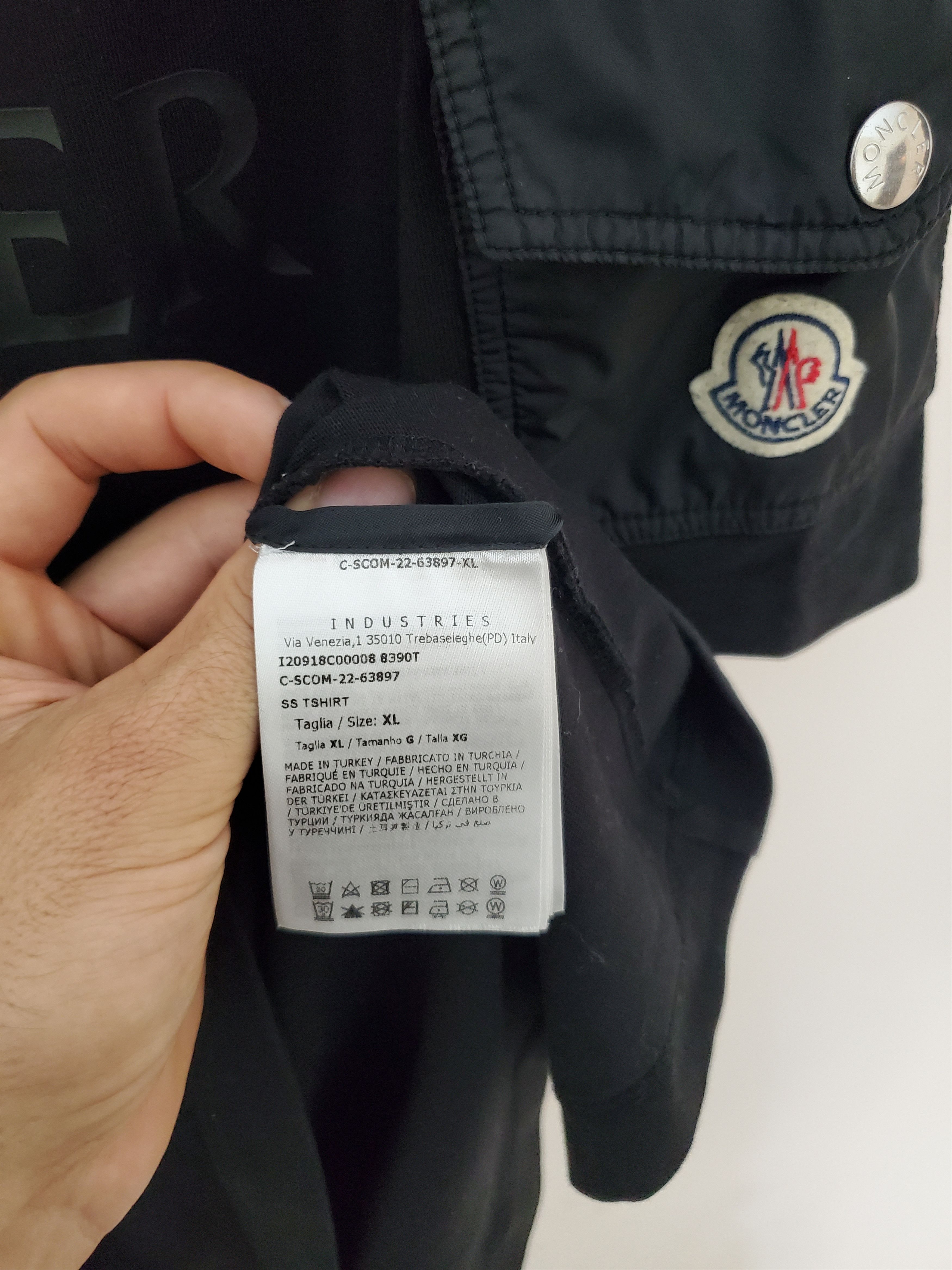 Moncler Moncler laminated-logoT-shirt new condition size L,Xl Size US XL / EU 56 / 4 - 4 Thumbnail