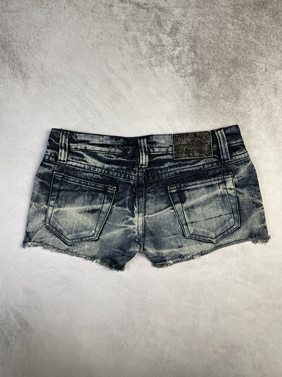 Japanese Brand The Vintage Standard D.i.a. Style Distressed Micro Shorts Size 27" / US 4 / IT 40 - 5 Thumbnail
