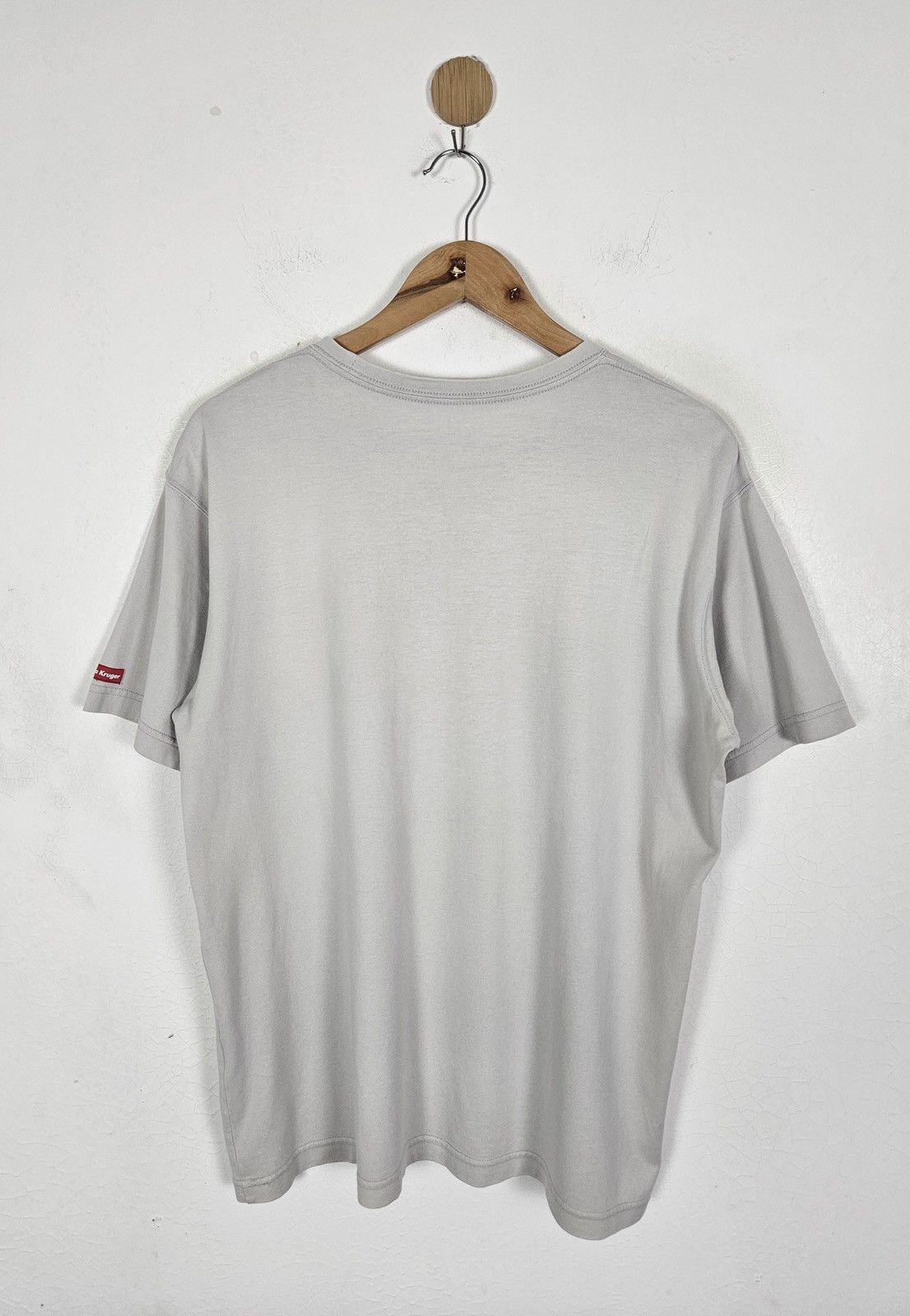 Barbara Kruger Barbara Kruger Your Comfort is My Silence shirt Size US L / EU 52-54 / 3 - 3 Thumbnail