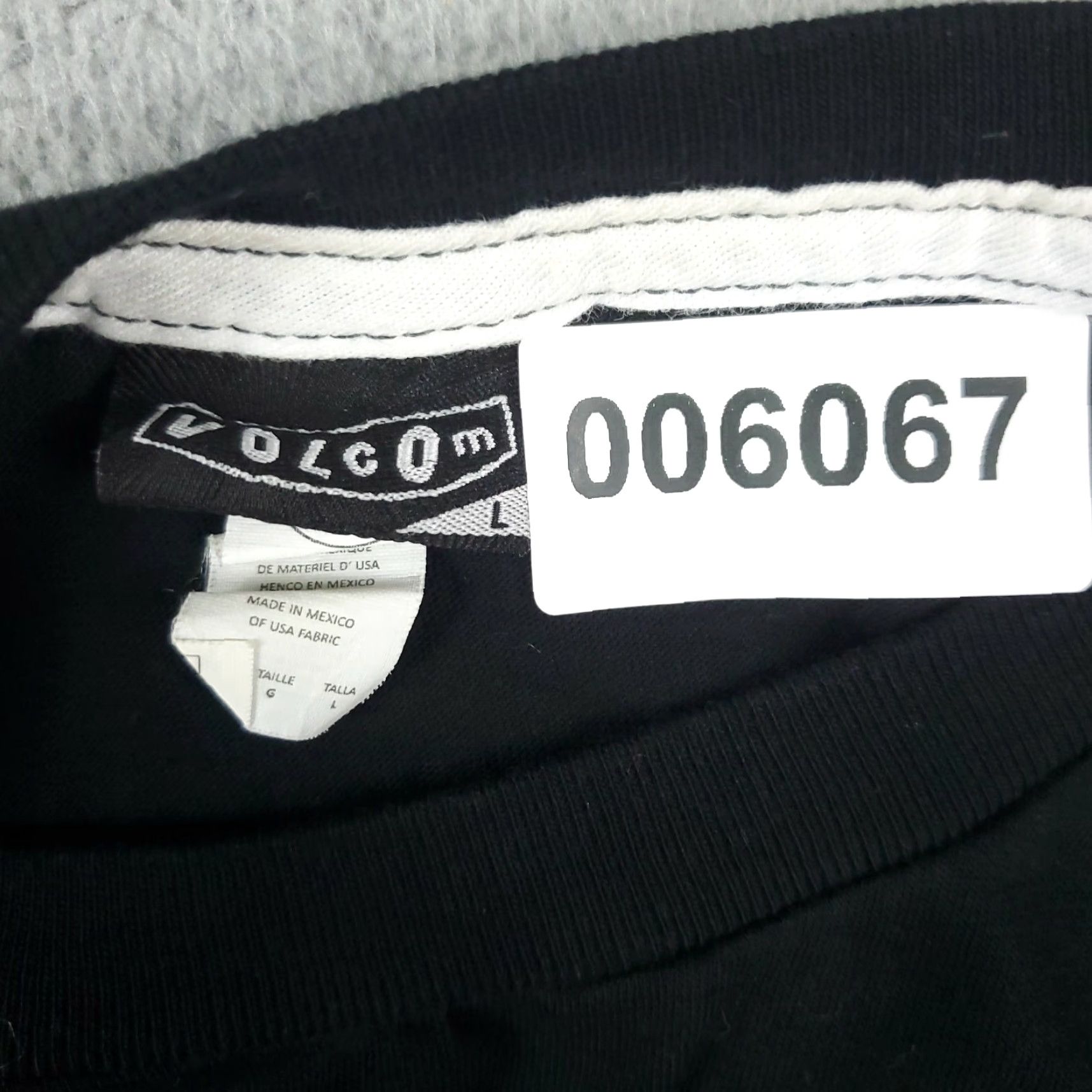 Volcom VINTAGE Volcom Shirt Unisex Adults Black Crew Neck Short Sleeve L Logo Graphic Modern Casual T-Shirt Mens / Womens Size US L / EU 52-54 / 3 - 6 Thumbnail