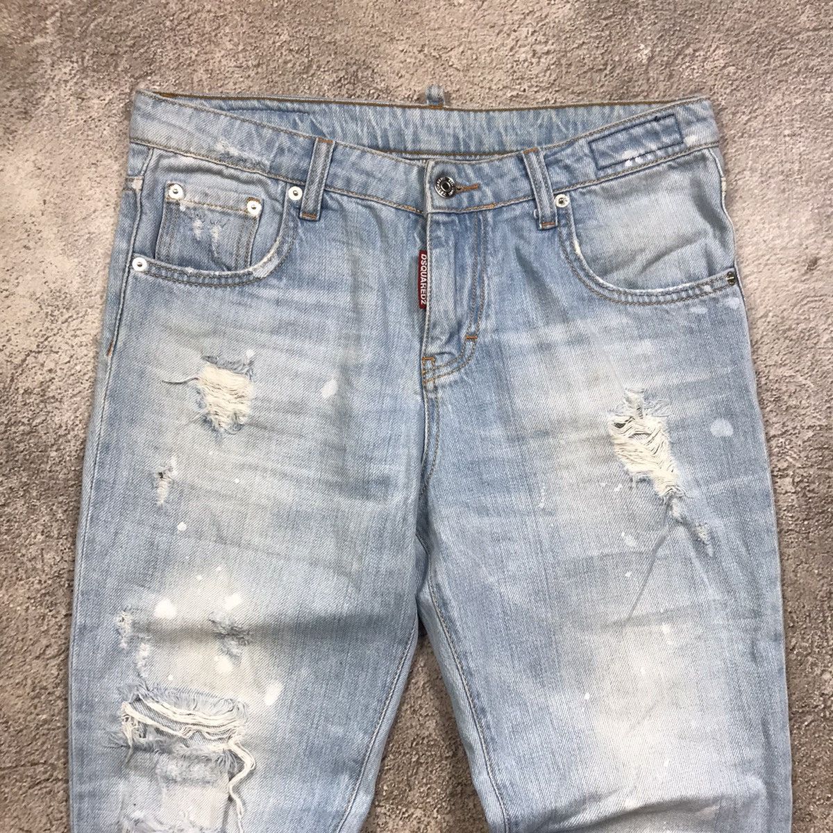 Vintage Vintage 90s Dsquared2 Distressed Baggy Jeans Grunge Logo 33 Size US 33 - 2 Thumbnail
