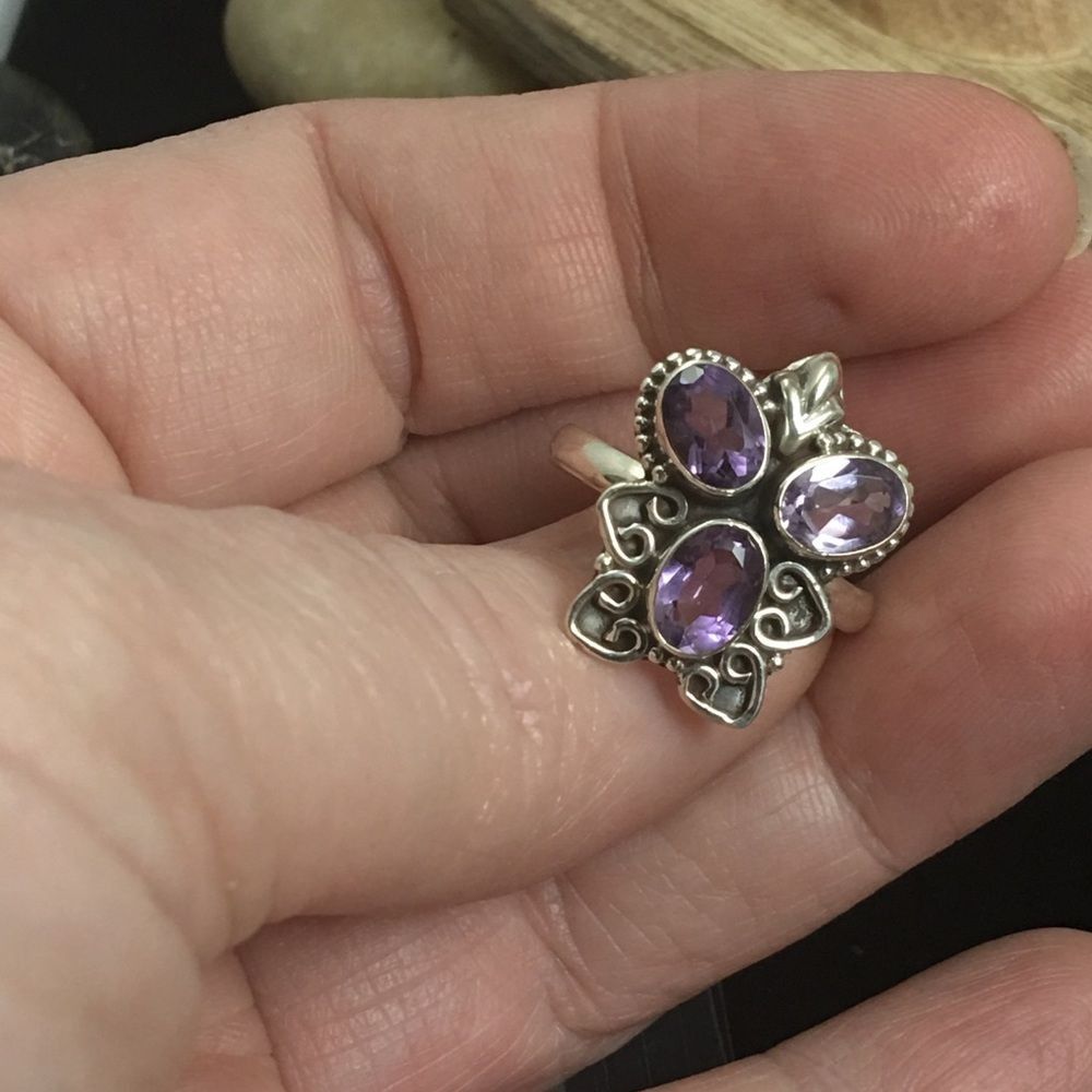 The Unbranded Brand Amethyst Sterling Silver Ring Size 8 Size ONE SIZE - 9 Thumbnail