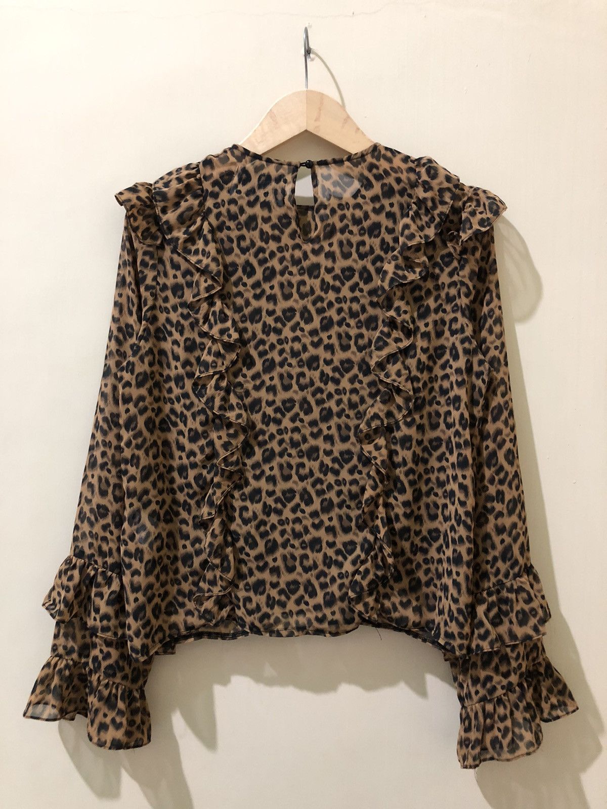 If Six Was Nine Style Nanda Leopard Blouse Asian Style Korean & Japanese Size ONE SIZE - 2 Thumbnail