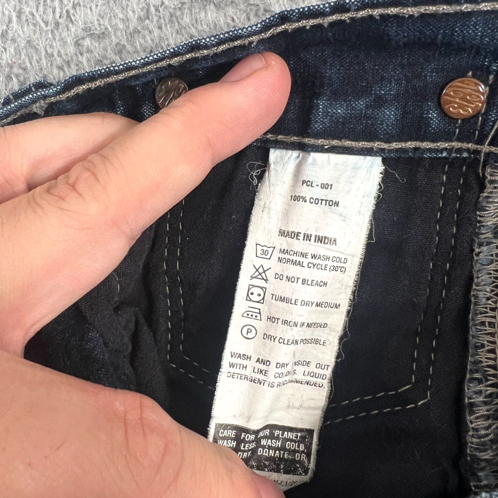 Levi's VINTAGE Levi's 522 Jeans Mens 30X32 Dark Wash Slim Tappered Jeans Size US 30 / EU 46 - 7 Thumbnail