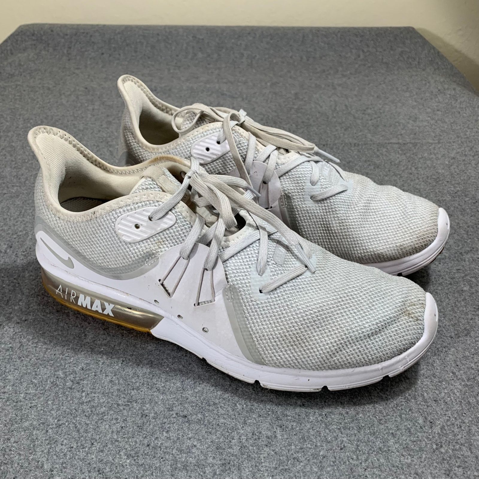 Nike Nike Air Max Sequent 3 Womens Size 11 White Athletic Shoes Size US 11 / IT 41 - 1 Thumbnail