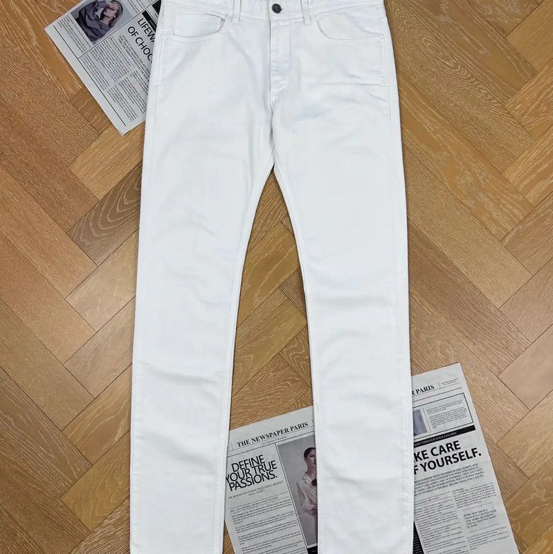 Versace Versace Casual White Denim Pants for Men 0089 Size US 34 / EU 50 - 1 Thumbnail