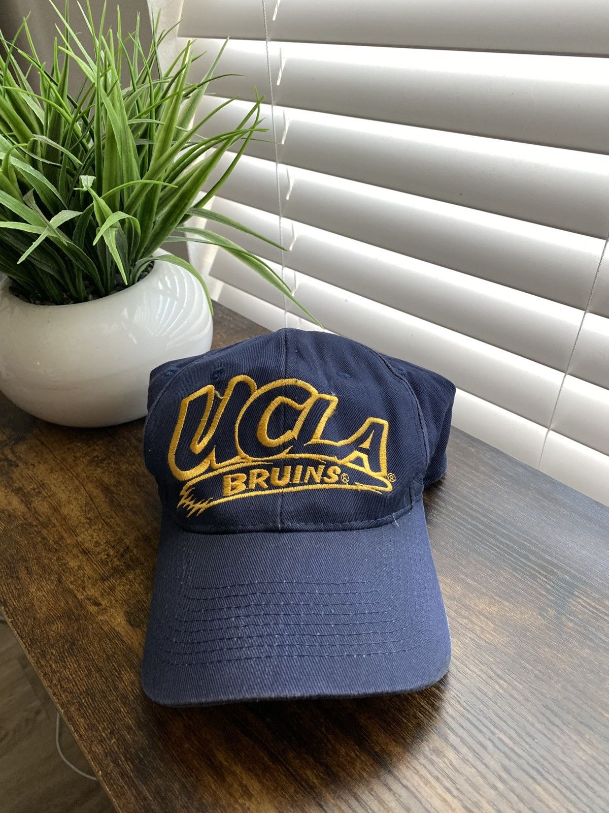 Vintage Vintage 90s UCLA Bruins Snapback Hat Size ONE SIZE - 1 Thumbnail