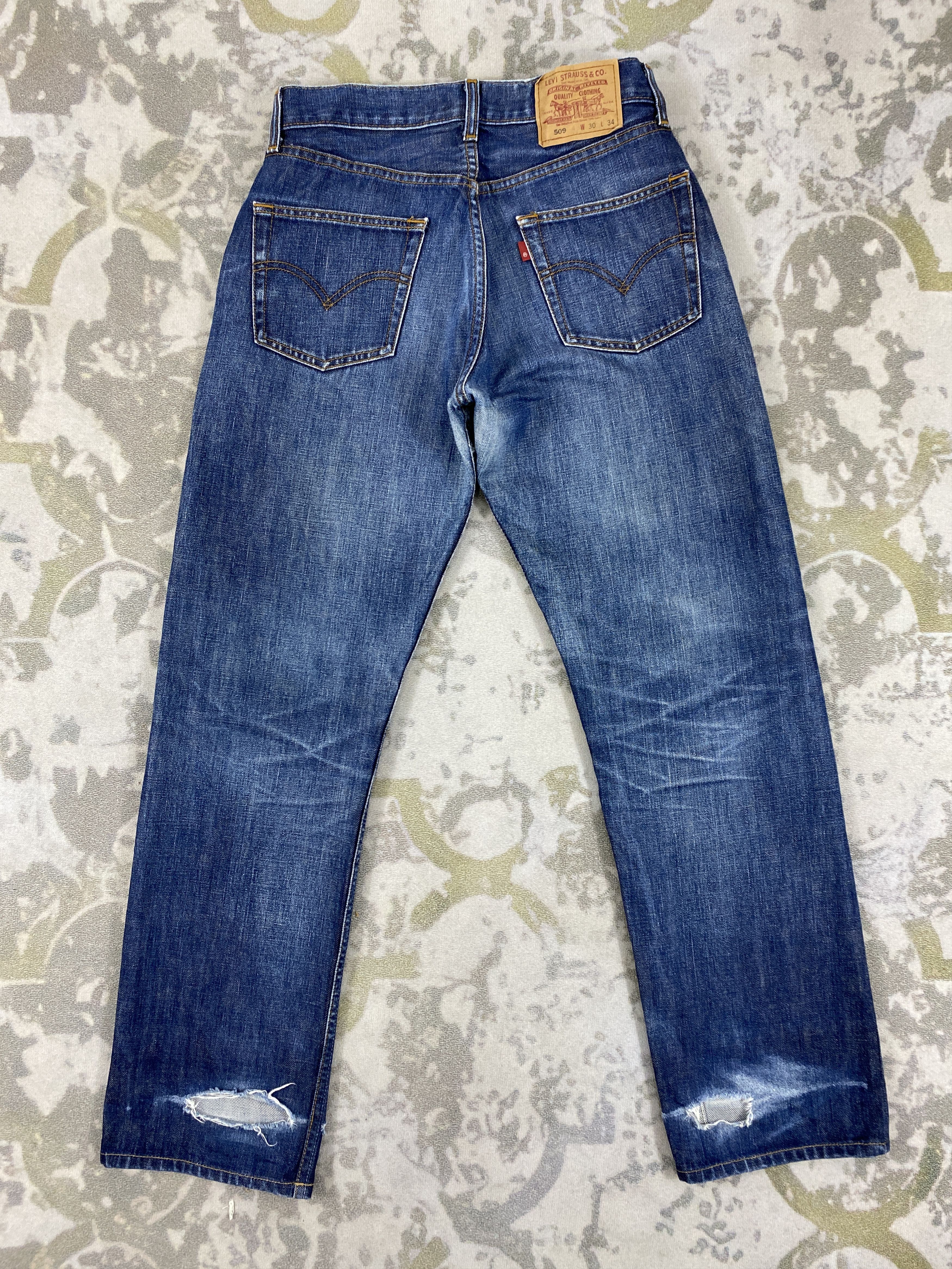Levi's Distressed Blue Vintage Levi's 509 Jeans 30x30 Denim- JN3599 Size US 30 / EU 46 - 2 Thumbnail