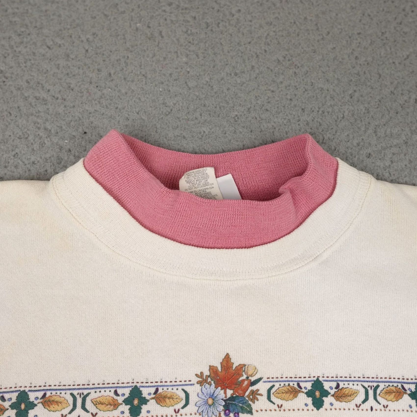 Vintage VINTAGE Morning Sun Womens Medium White Pink Floral Crewneck 90s Knit Sweatshirt Shirt Size M / US 6-8 / IT 42-44 - 4 Thumbnail