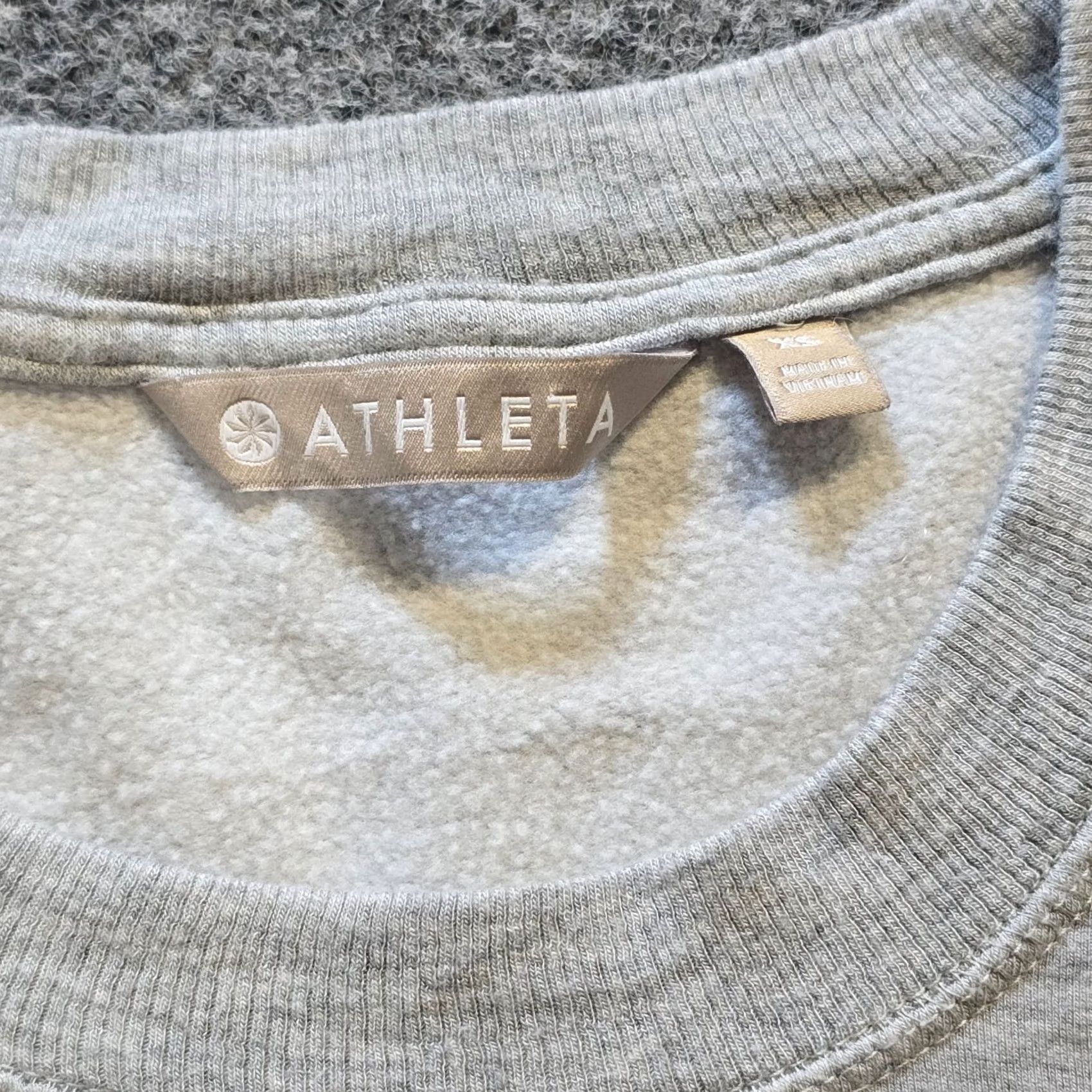 Athleta Athleta Sweatshirt Womens XS Gray Crew Neck Long Sleeve Stretchy Casual Pullover Activewear Size XS / US 0-2 / IT 36-38 - 3 Thumbnail
