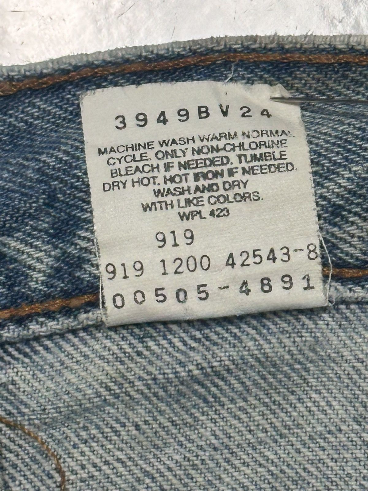 Levi's Levi’s 505 Regular Distressed Ripped, Plaid patch & Faded Size US 32 / EU 48 - 18 Thumbnail